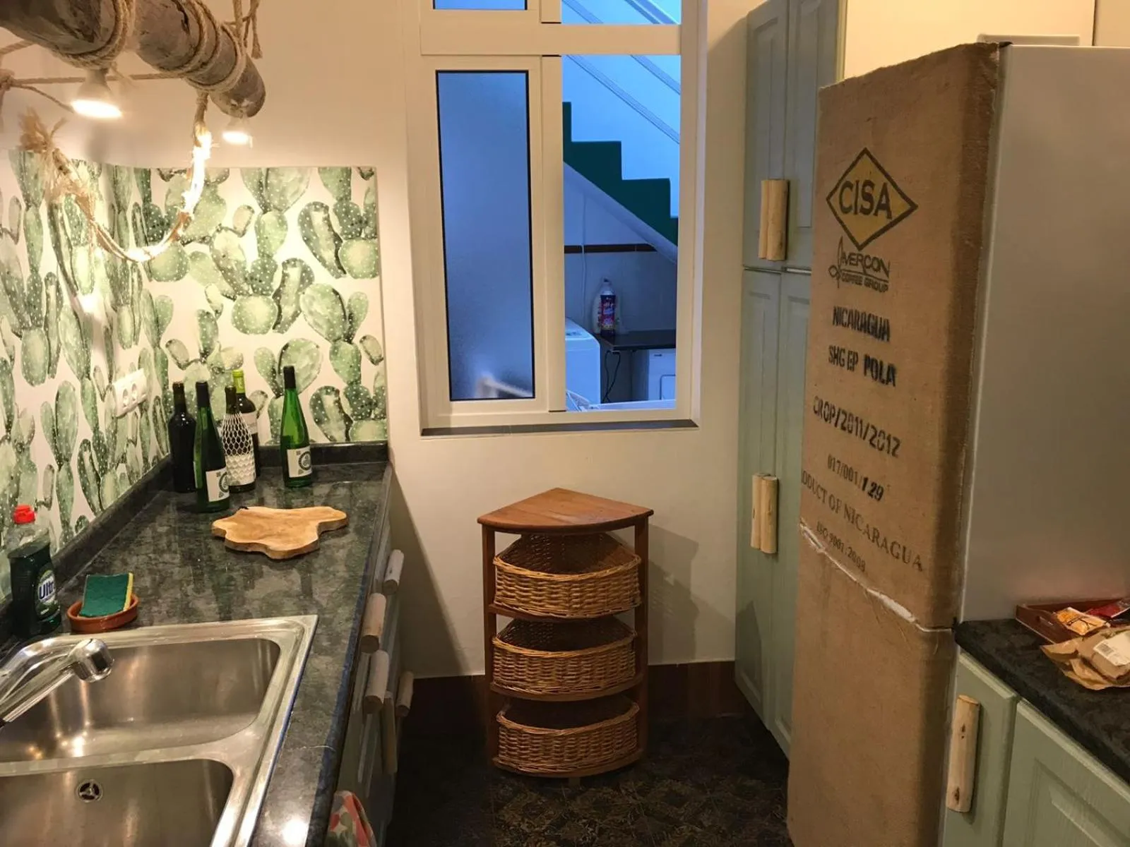 Communal kitchen in Cactus Host