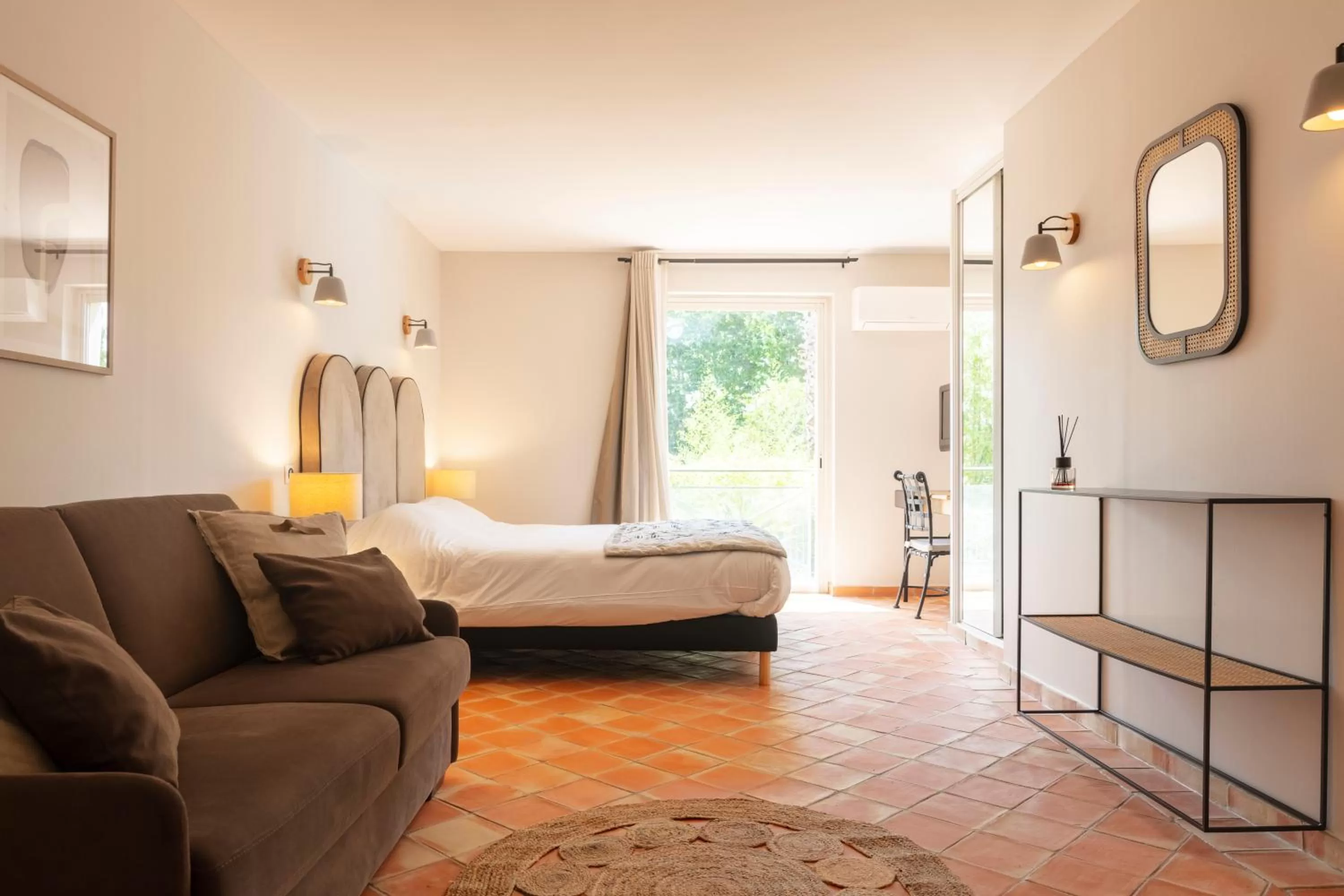 Bed in Hôtel l'Arena