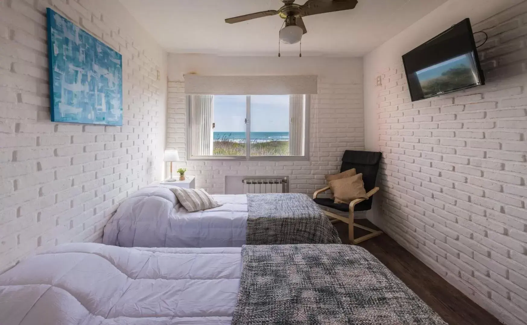 Twin Room in Portobello Suites Hotel Twin Room in Portobello Suites Hotel