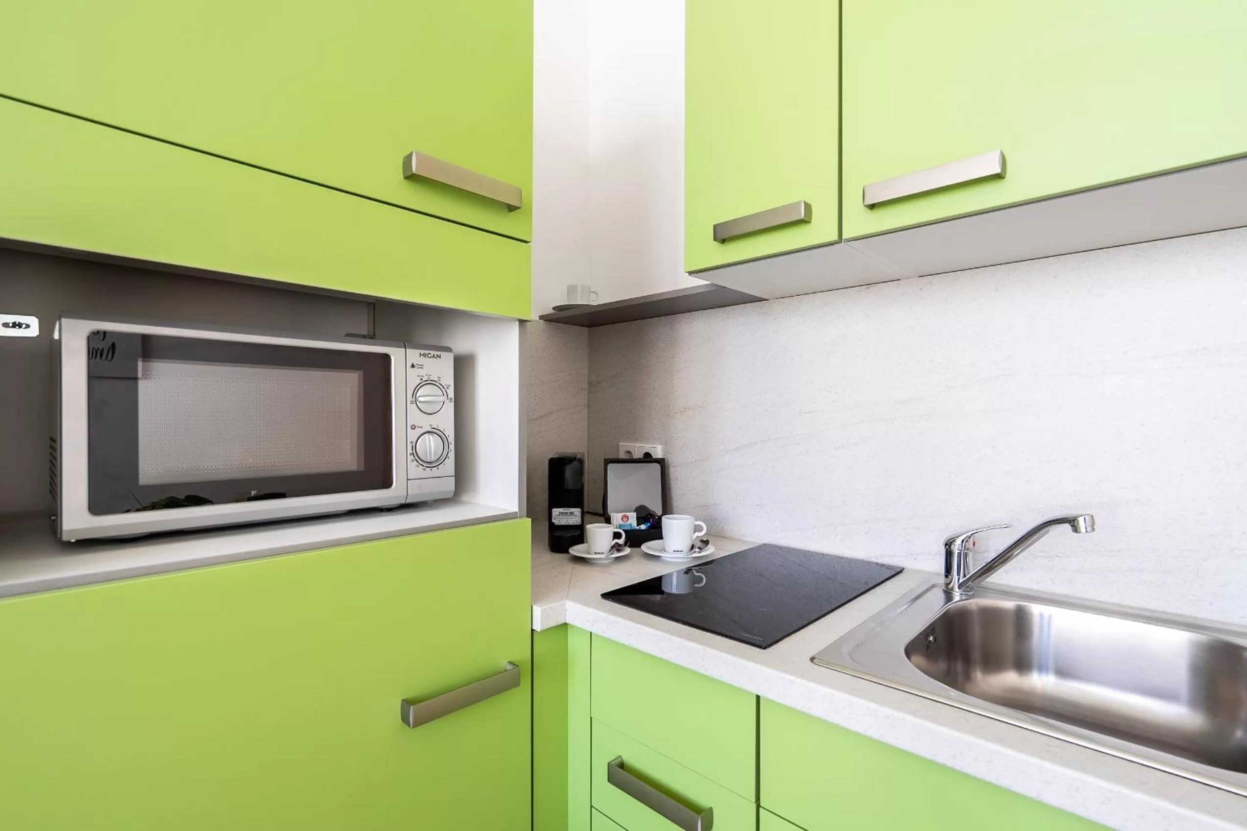 Coffee/tea facilities in FeelGood Apartments SmartLiving | contactless check-in