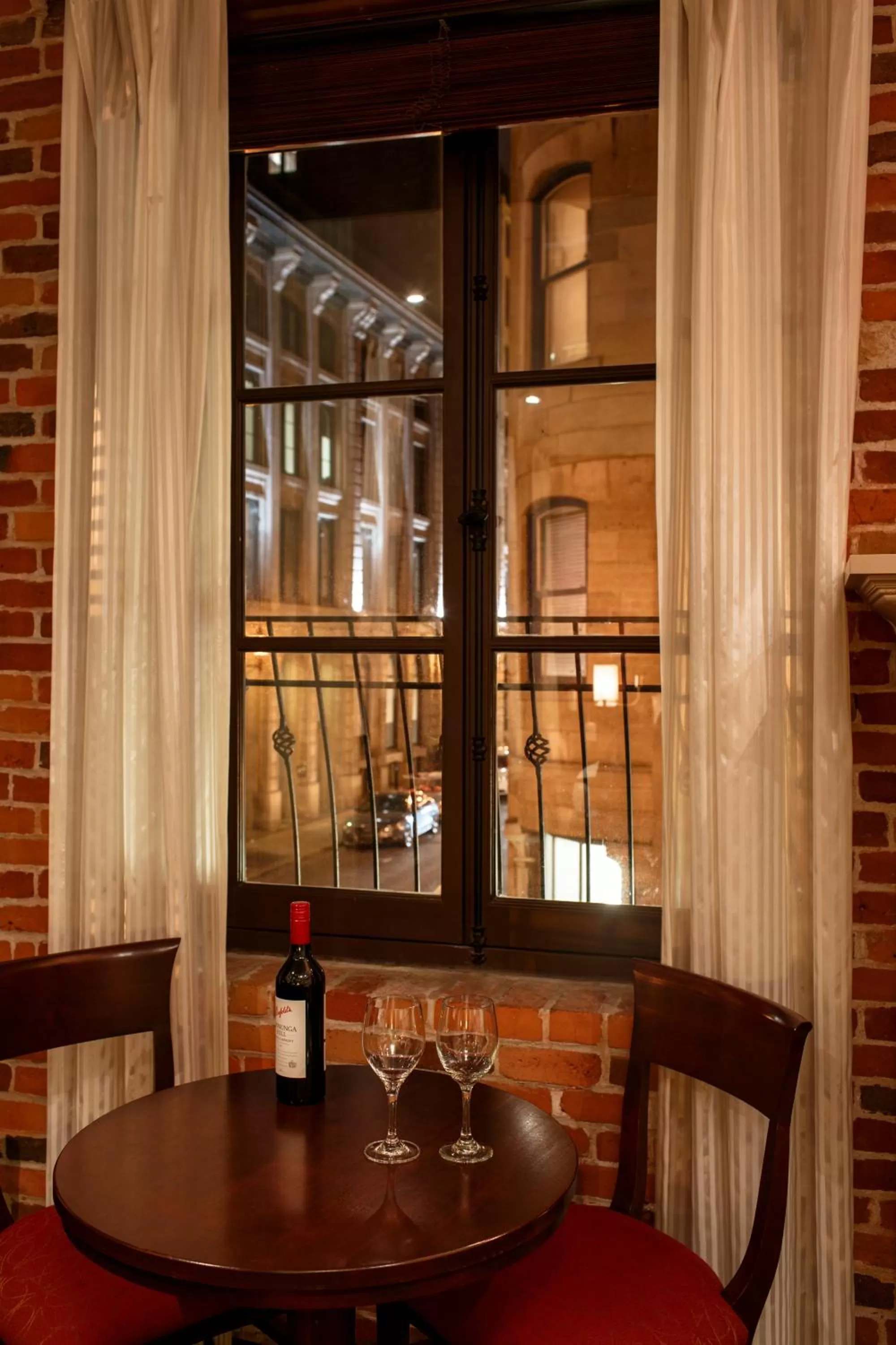 Seating area in Hotel Nelligan