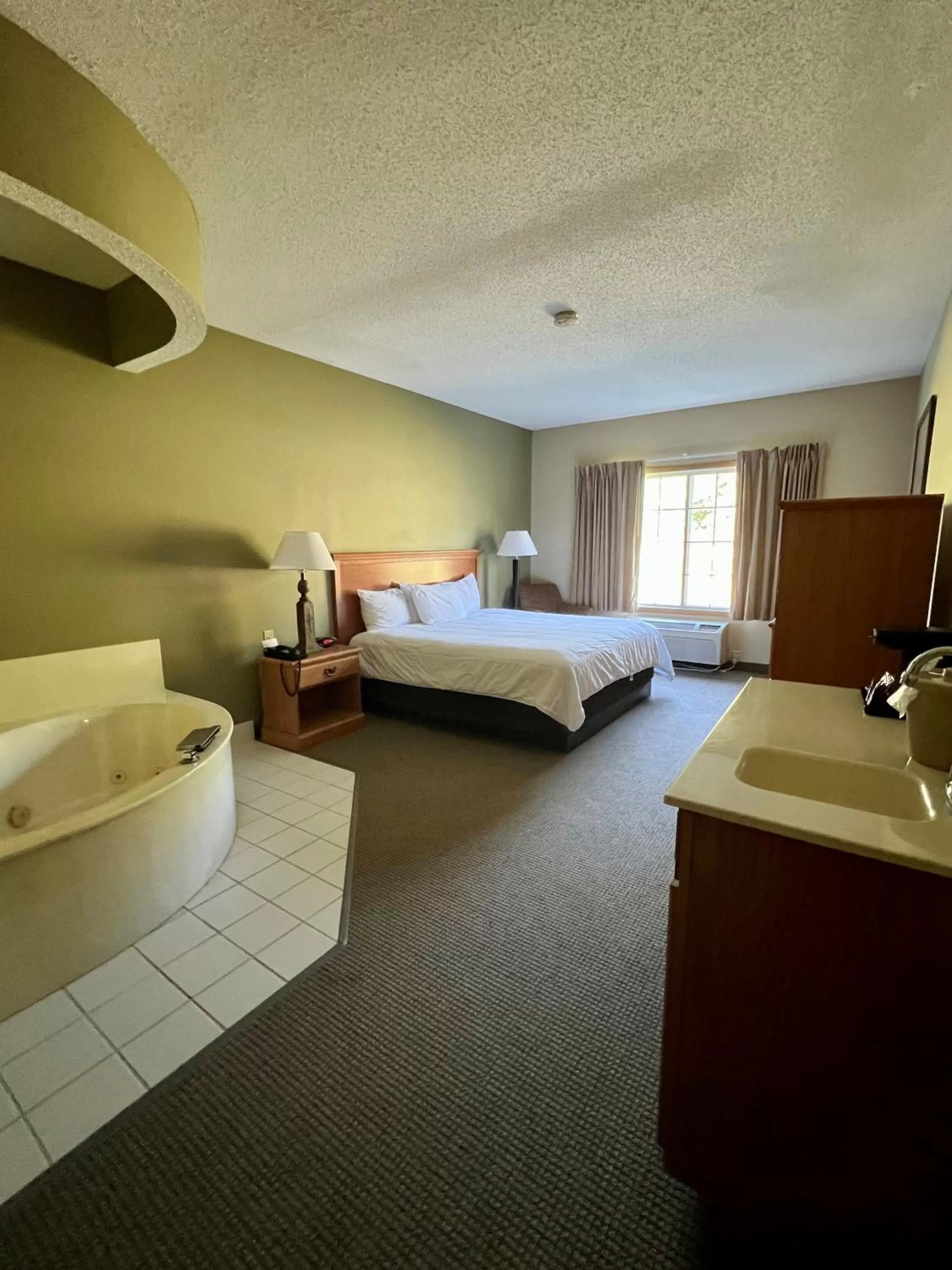 Living room, Bed in Country Inn Walker