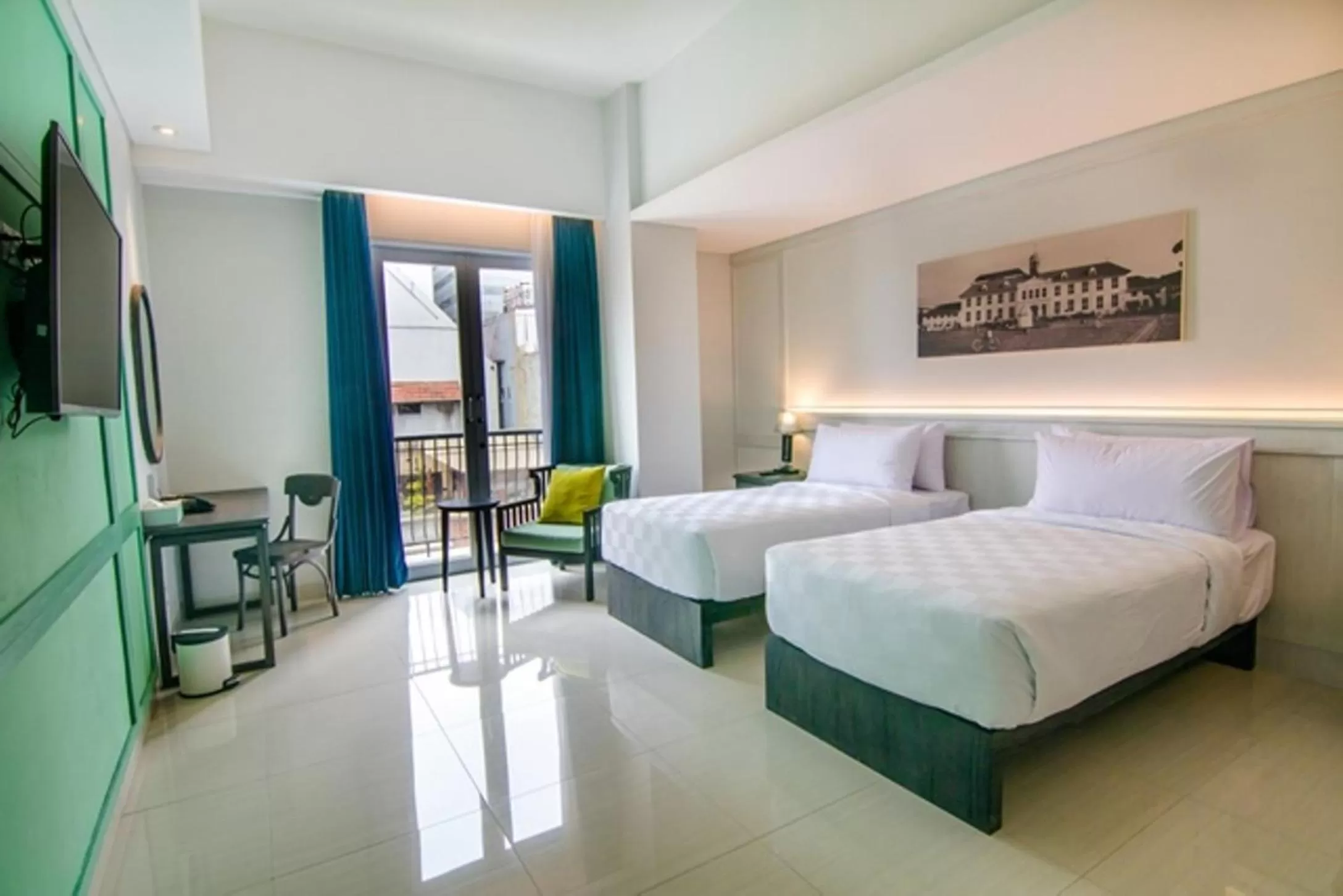 Bedroom, Bed in Jambuluwuk Thamrin Hotel