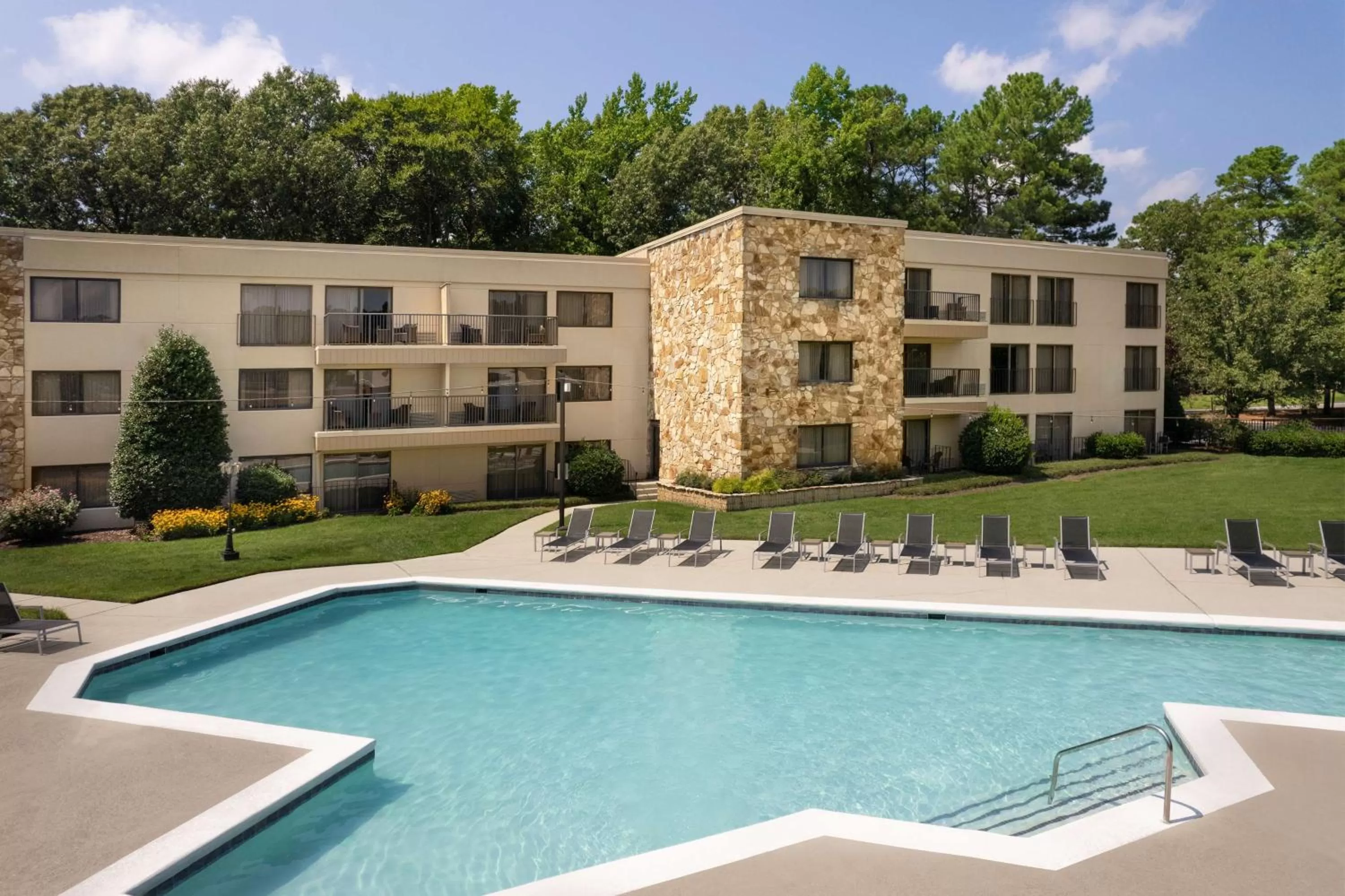 Pool view in Doubletree by Hilton Hotel Williamsburg