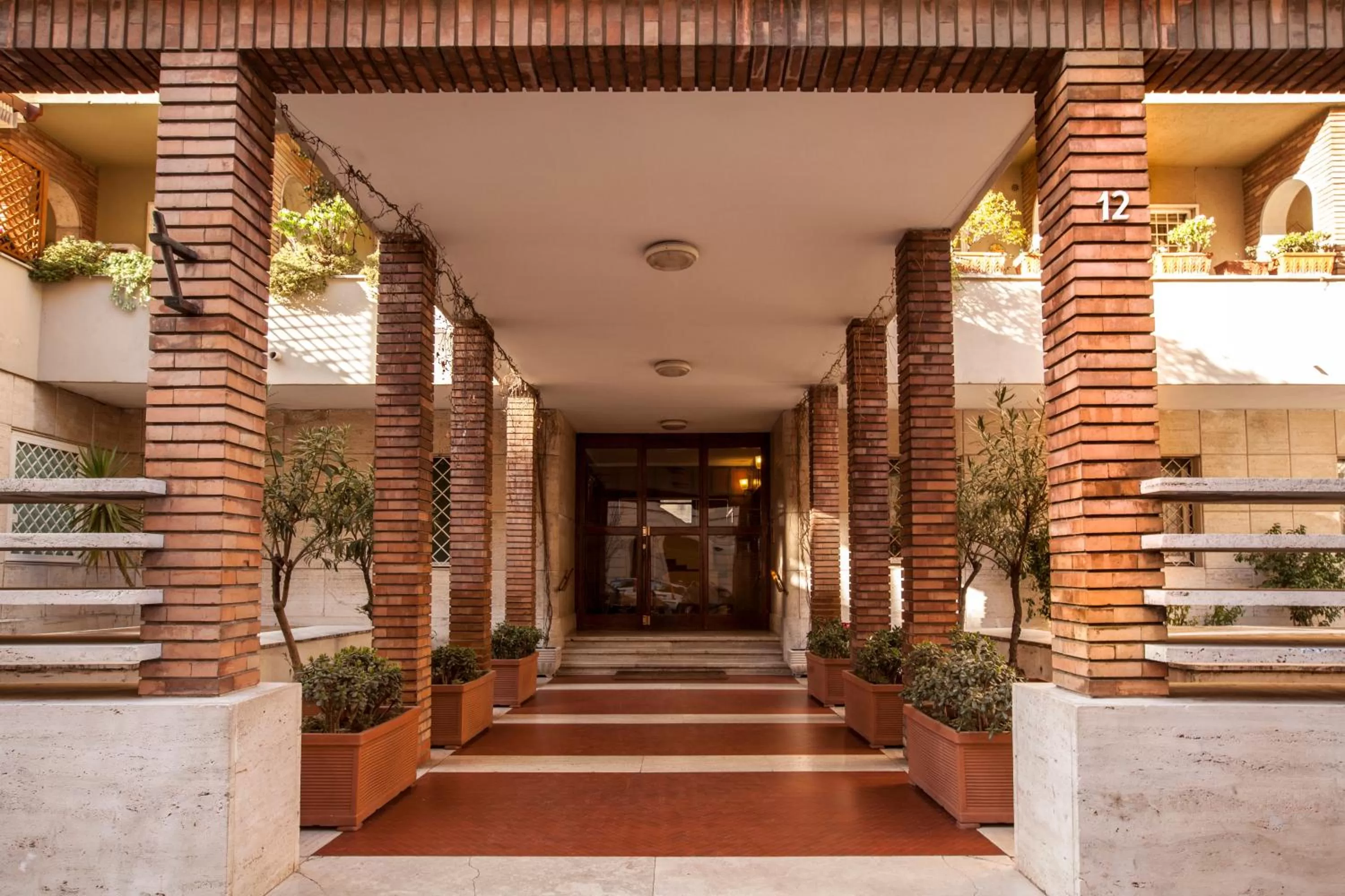 Facade/entrance in Un Attimo A Roma B&B