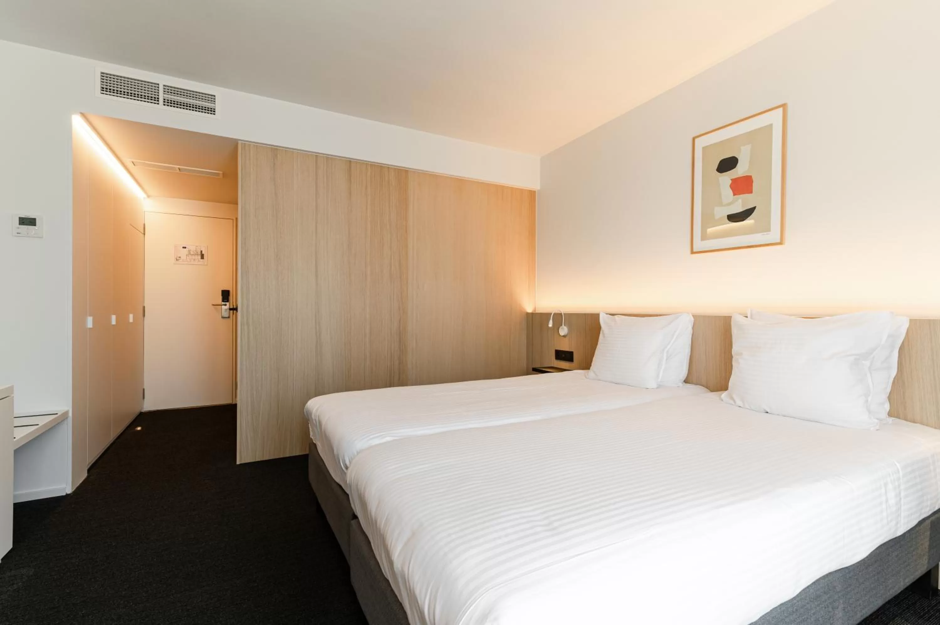 Photo of the whole room, Bed in Hotel Le Bois De Bruges