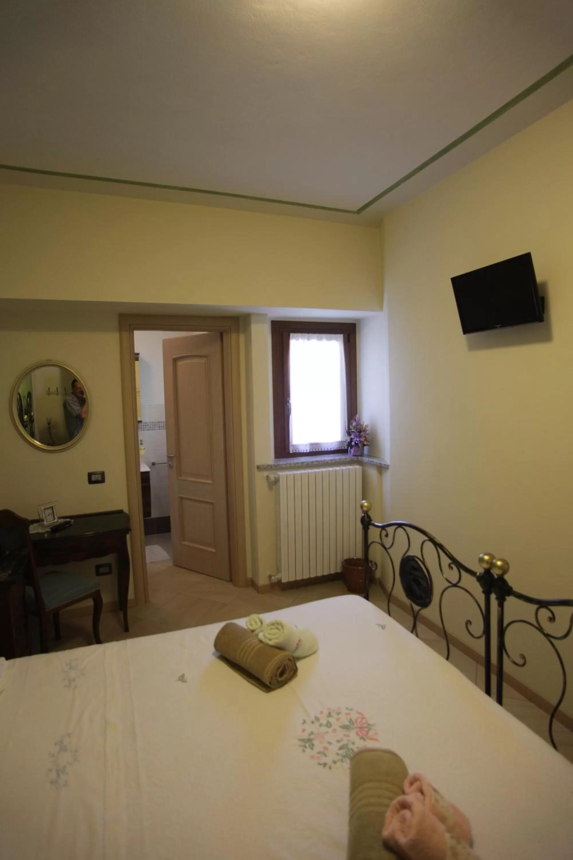 Photo of the whole room, Bed in Bed and Breakfast Luna