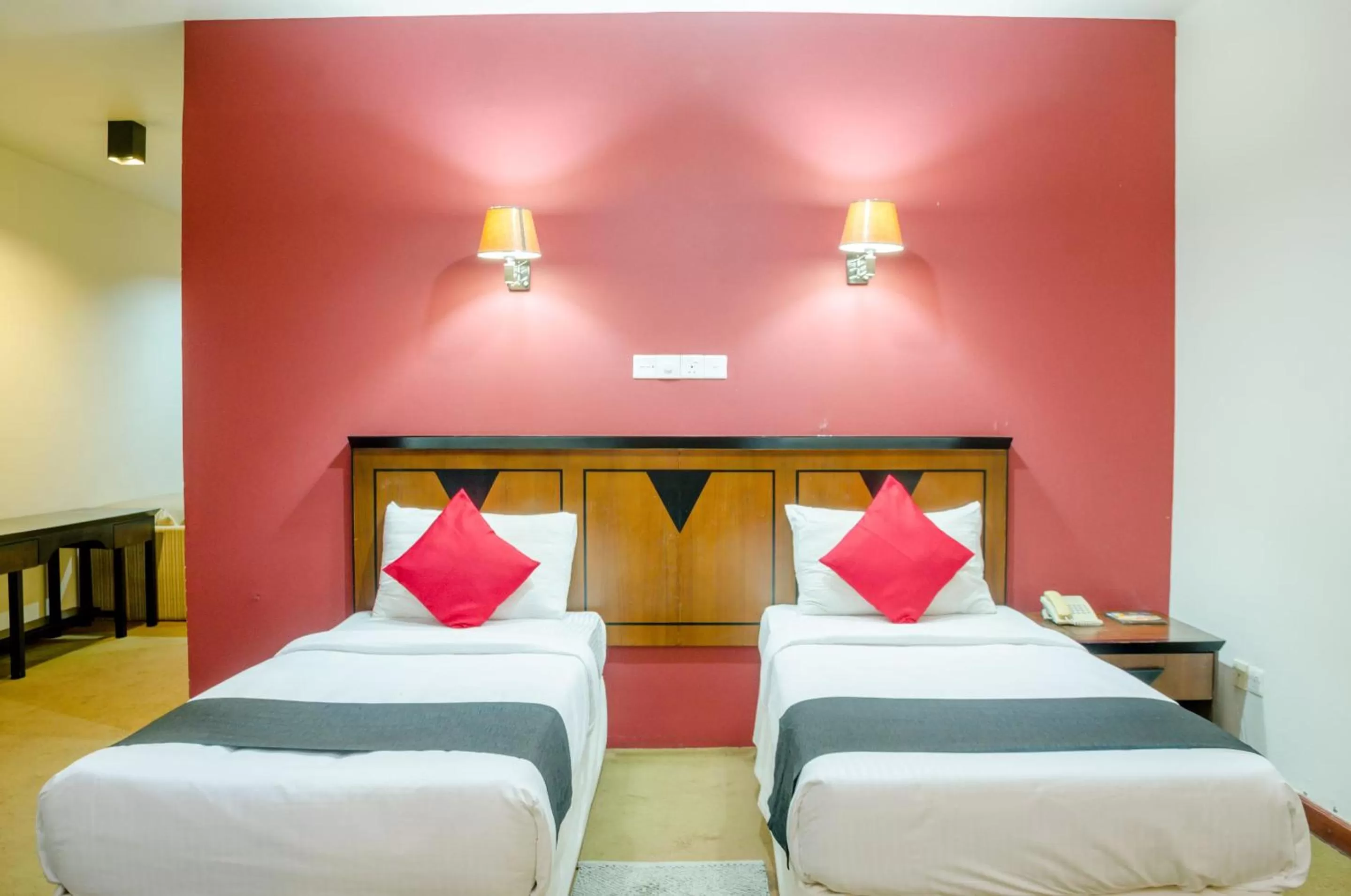 Bedroom, Bed in Opulent River Face Hotel