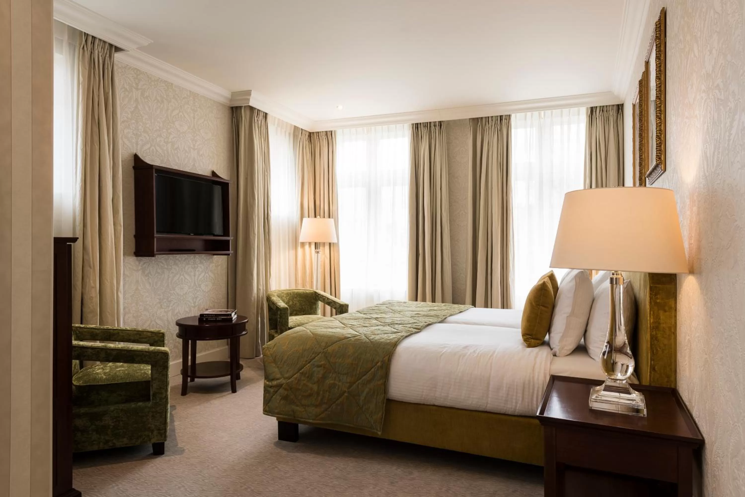 Bedroom, Bed in Dukes' Palace Brugge - by Dukes' Hotel Collection