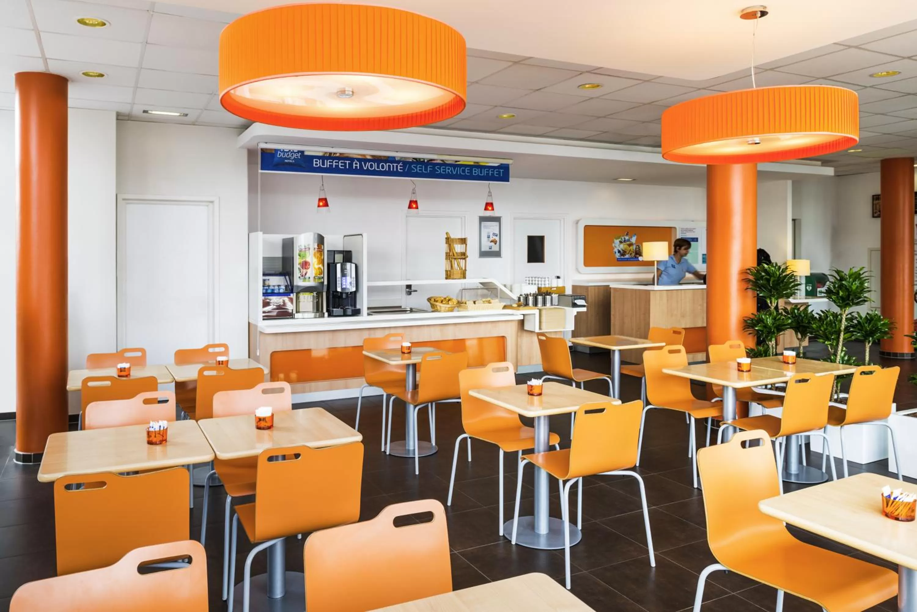 Lobby or reception in ibis Budget Luxembourg Sud
