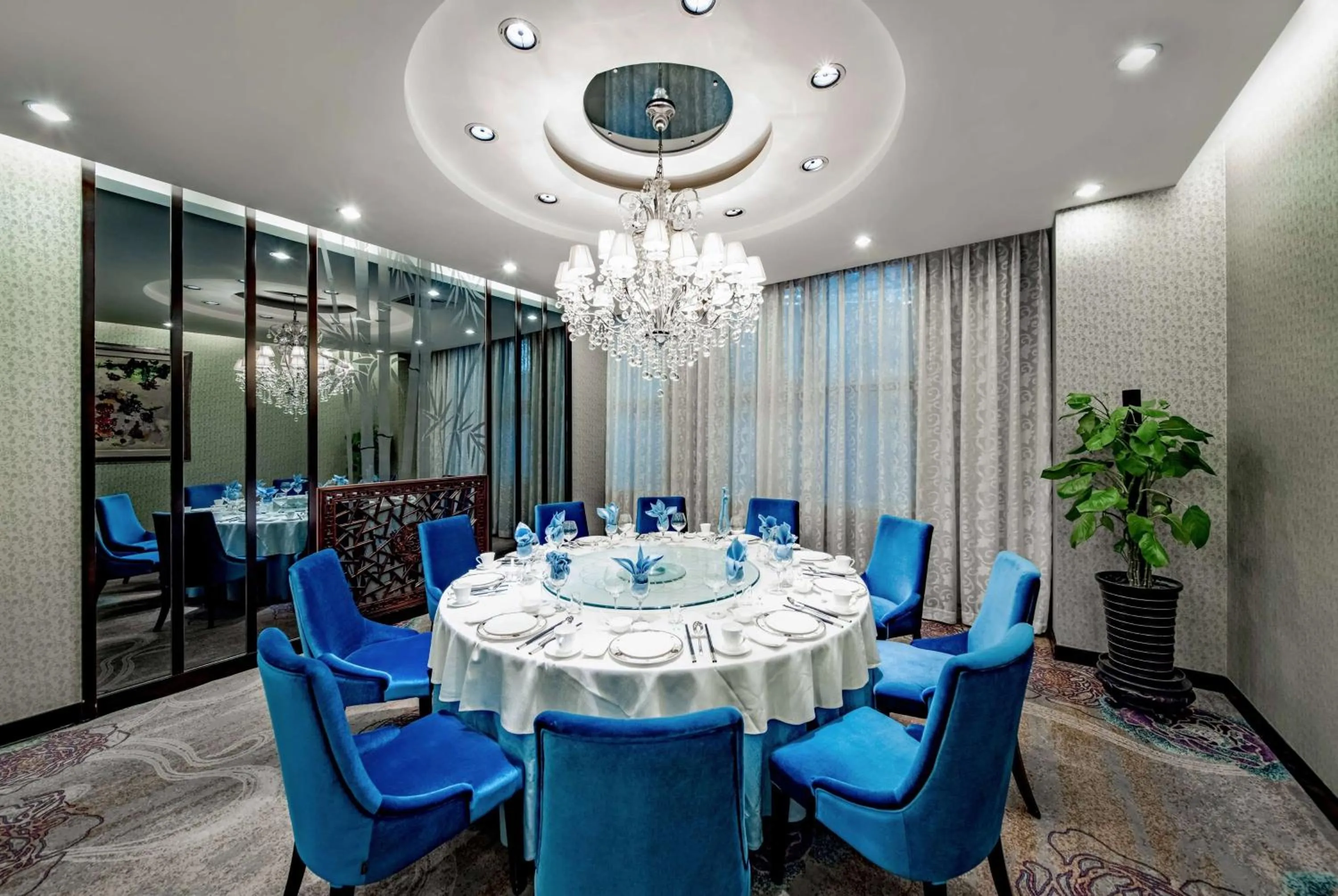 Restaurant/places to eat in Howard Johnson Paragon Hotel Beijing