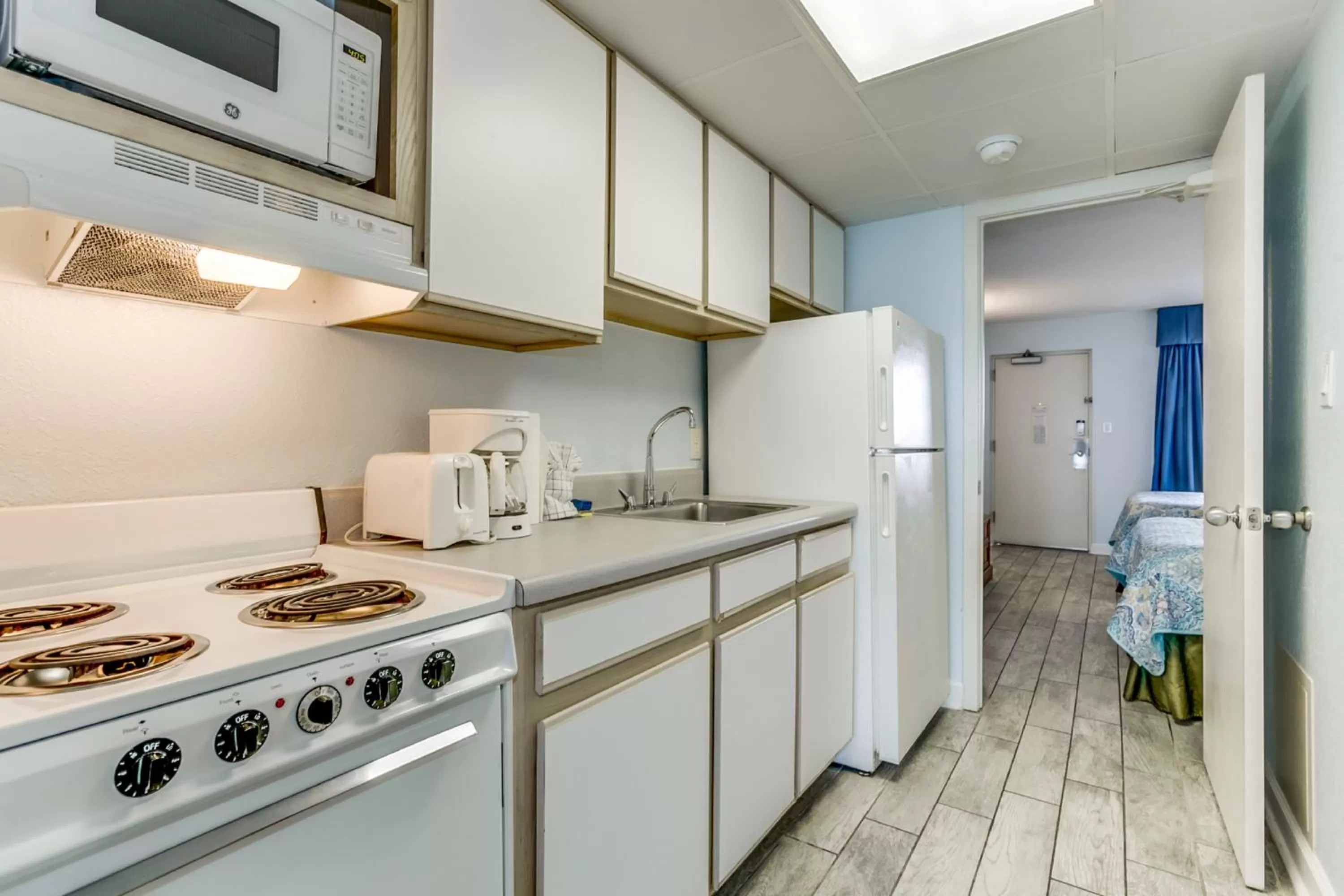 Kitchen or kitchenette in Oceanfront Paradise in the Heart of Myrtle Beach