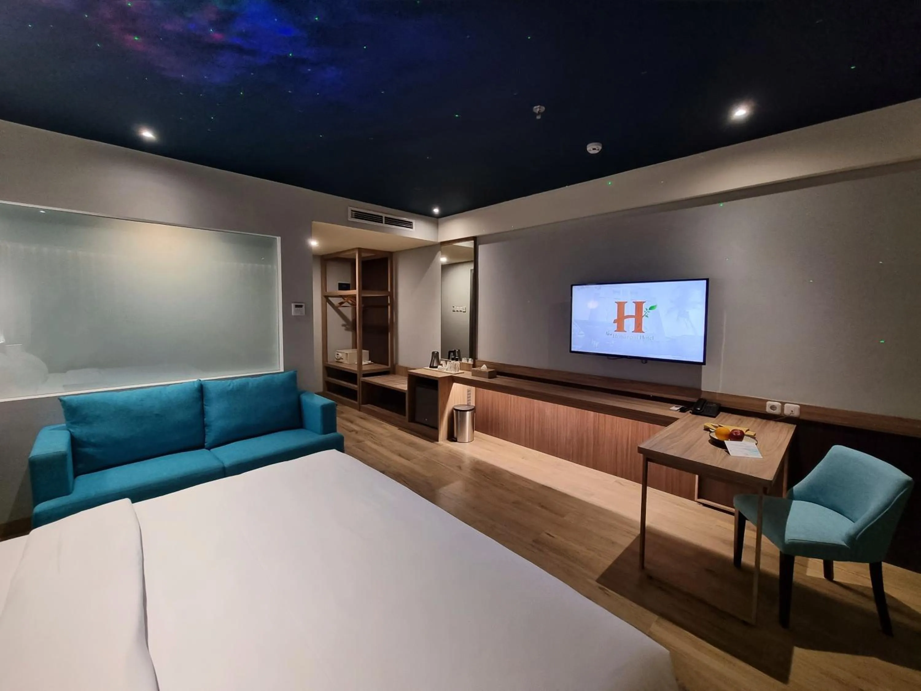 Bedroom, Bed in Hemangini Hotel Bandung