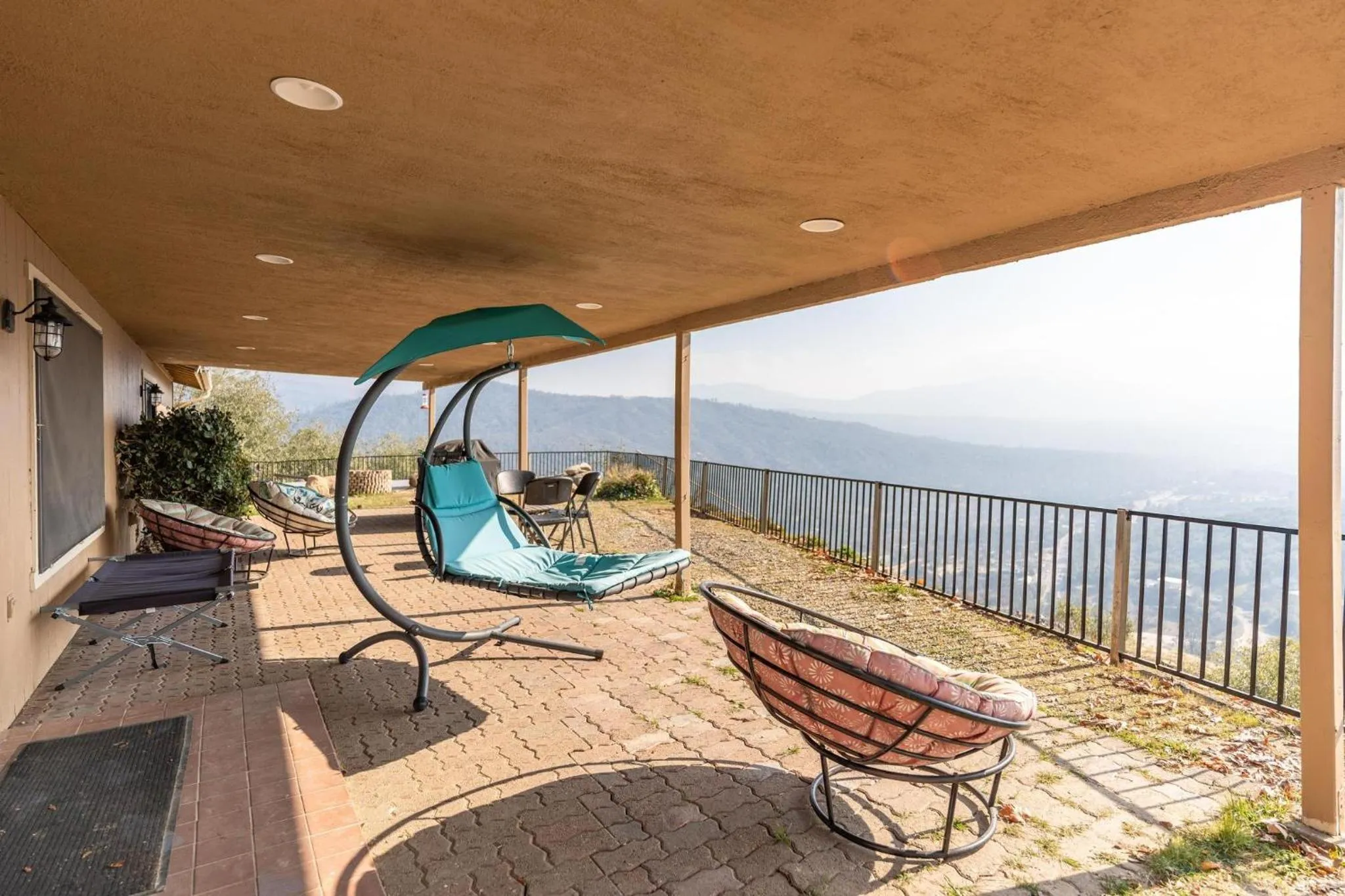 Mountain Trail Lodge and Vacation Rentals