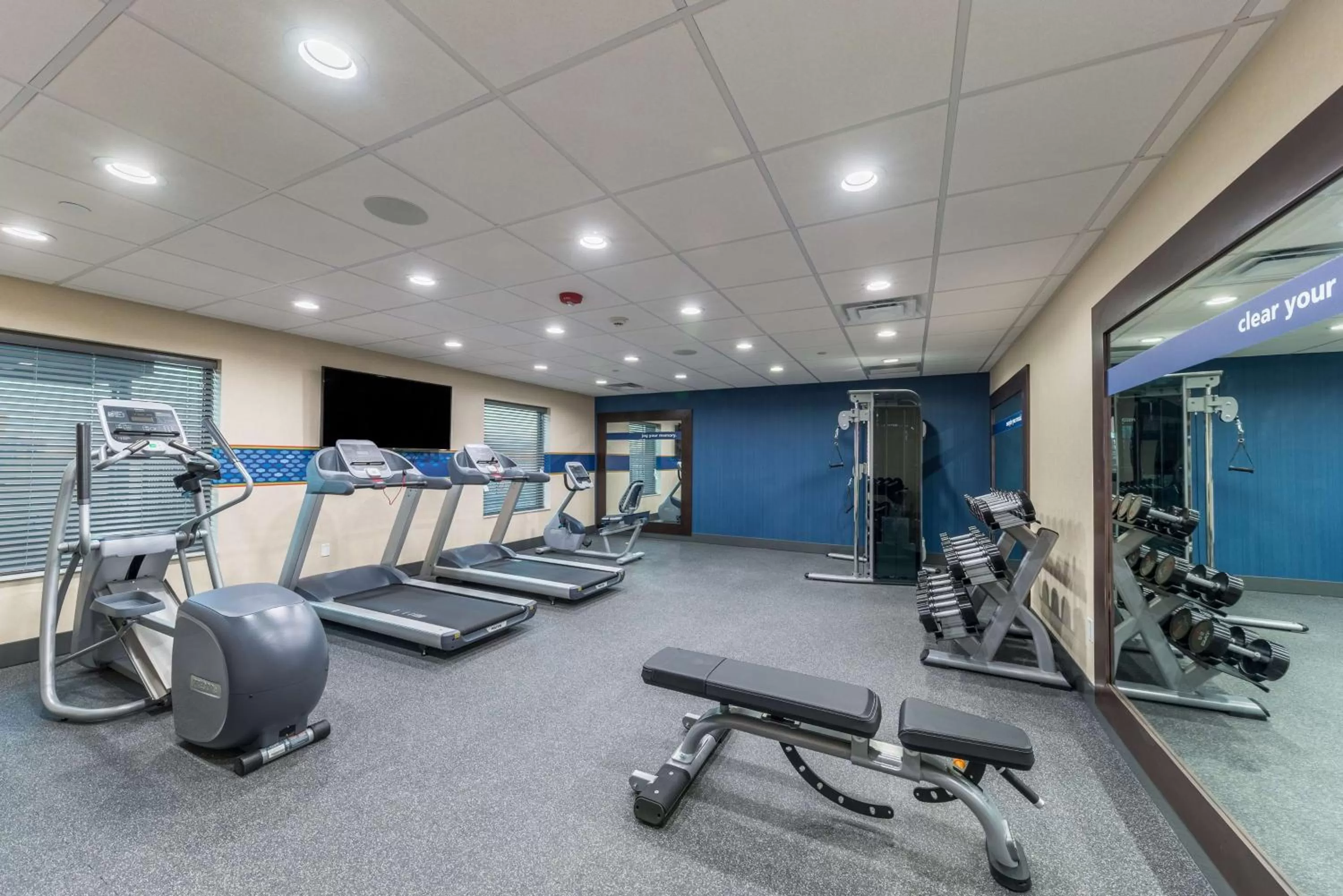 Fitness centre/facilities in Hampton Inn & Suites Pryor, Ok