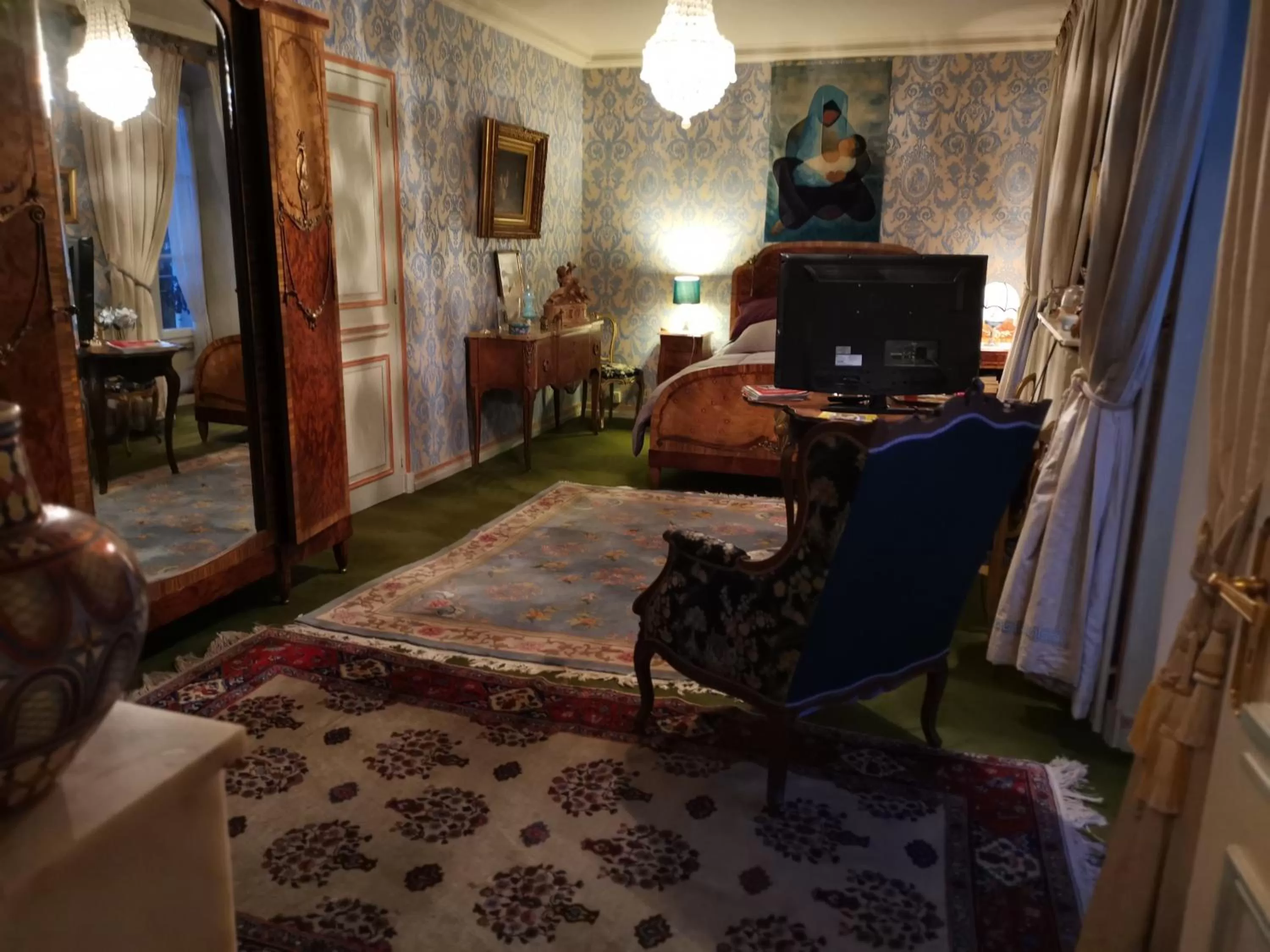 TV and multimedia in Le Kino Panorama