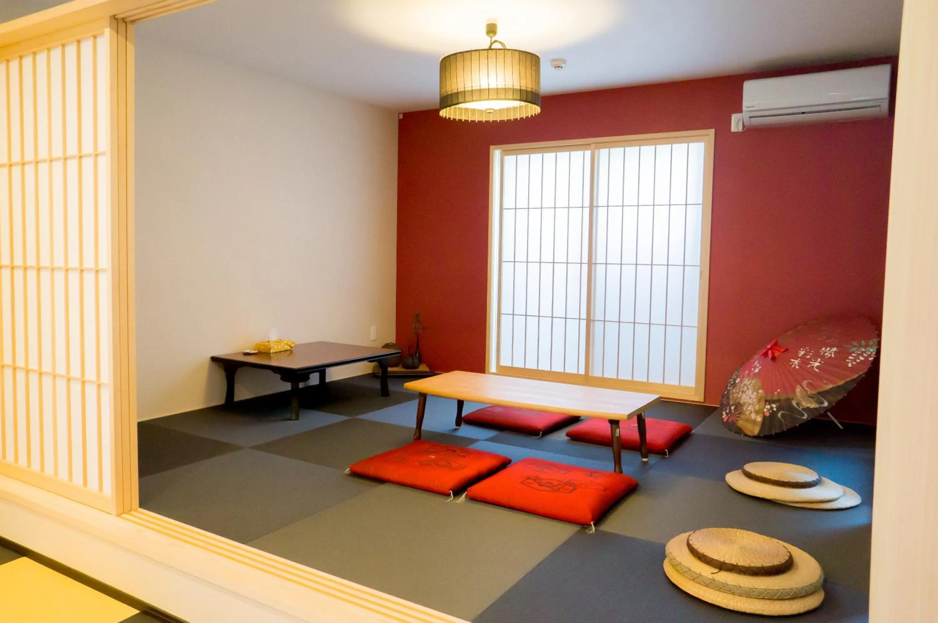 Communal lounge/ TV room in Fujitaya BnB