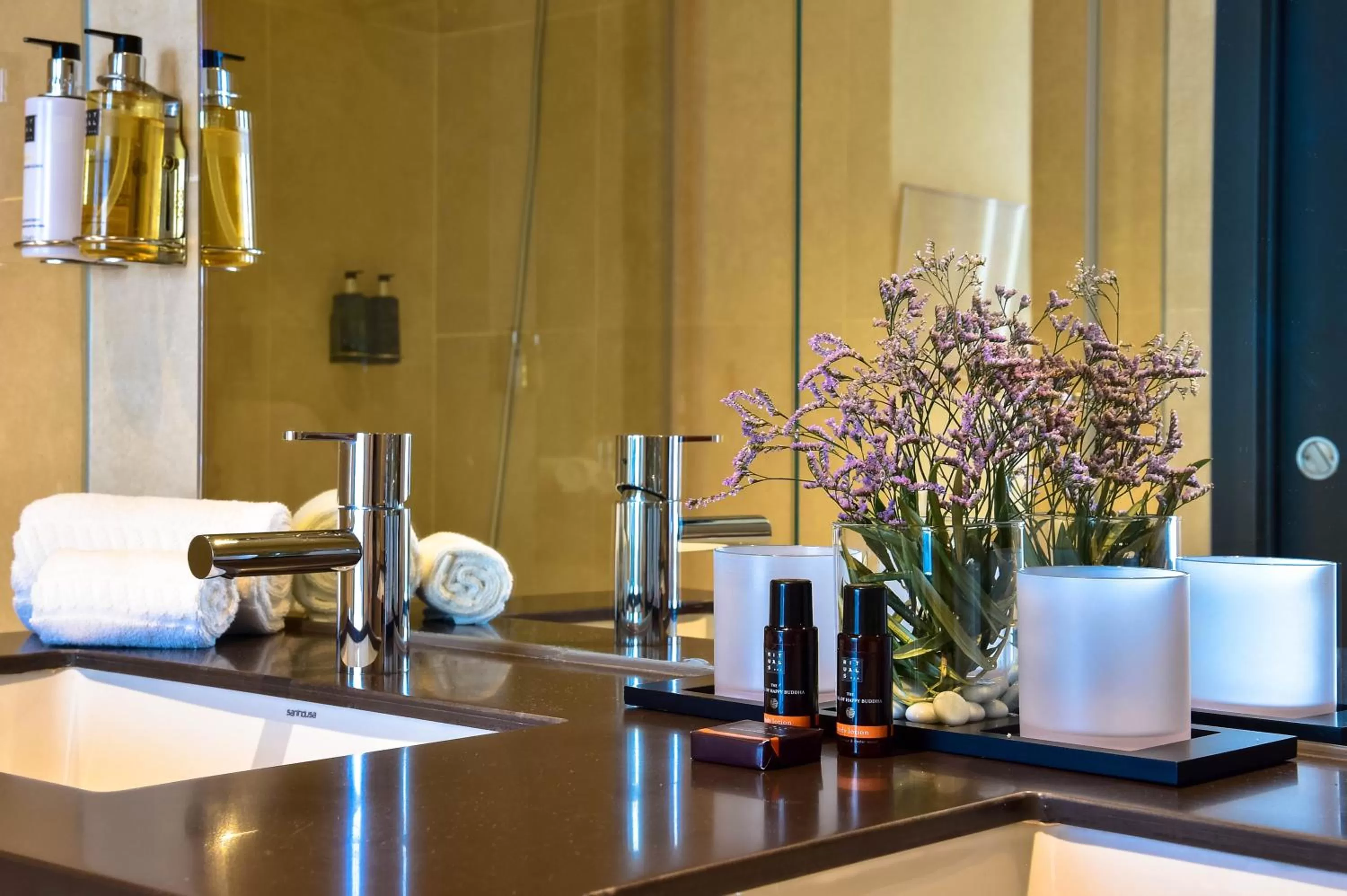 Bathroom in The Prime Energize Hotel & SPA - Algarve