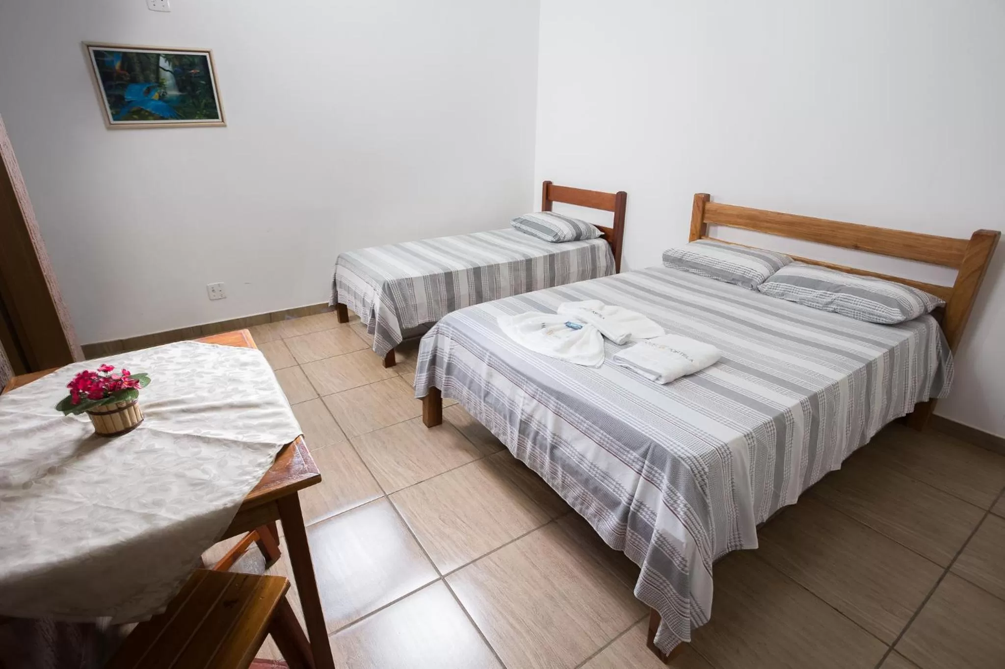 Bed in Hotel Portela III - Aprox 600m do Thermas dos Laranjais e Hot Beach