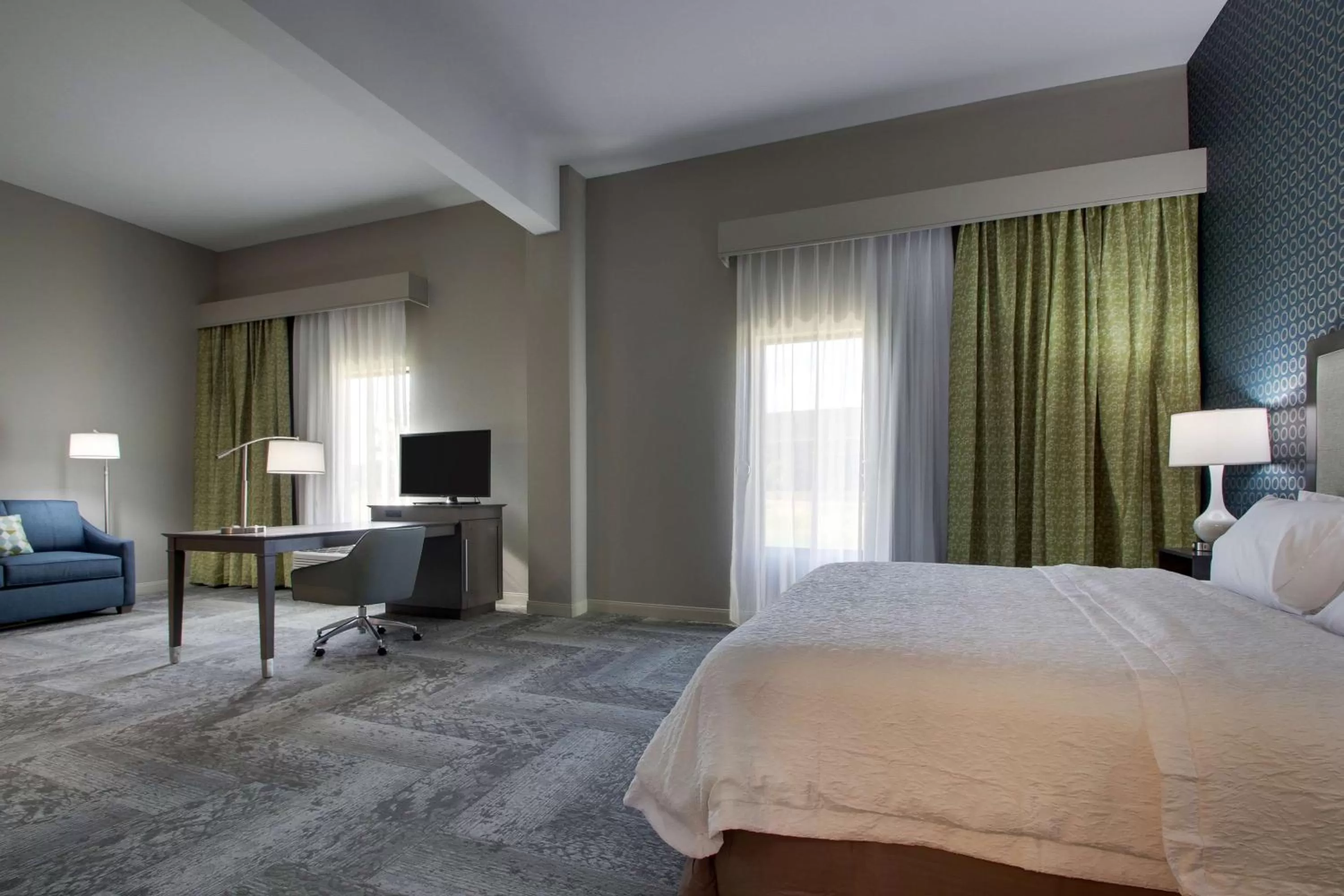 Bedroom, Bed in Hampton Inn & Suites By Hilton Knightdale Raleigh