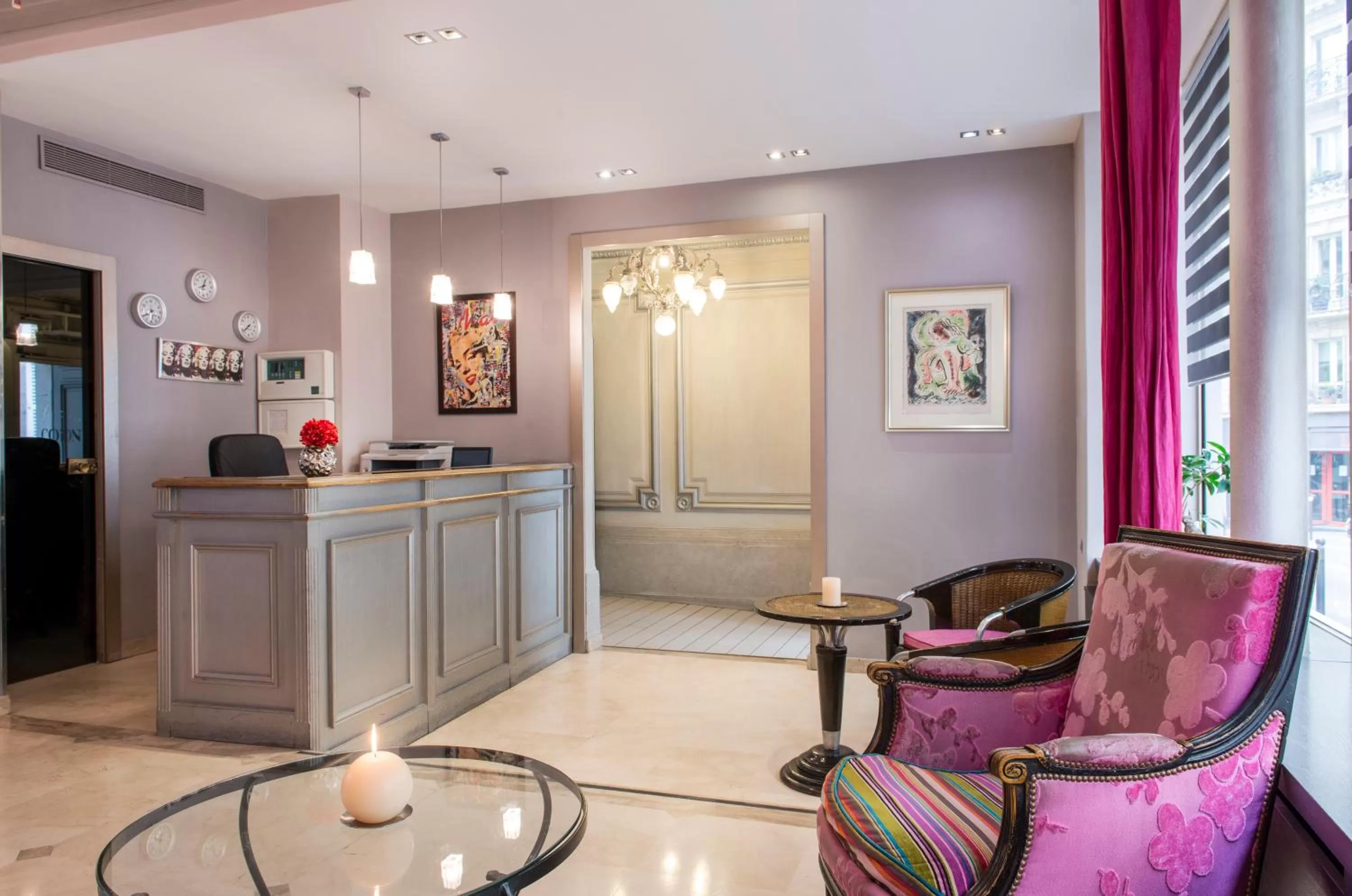 Lobby or reception in Hotel Corona -Rodier-