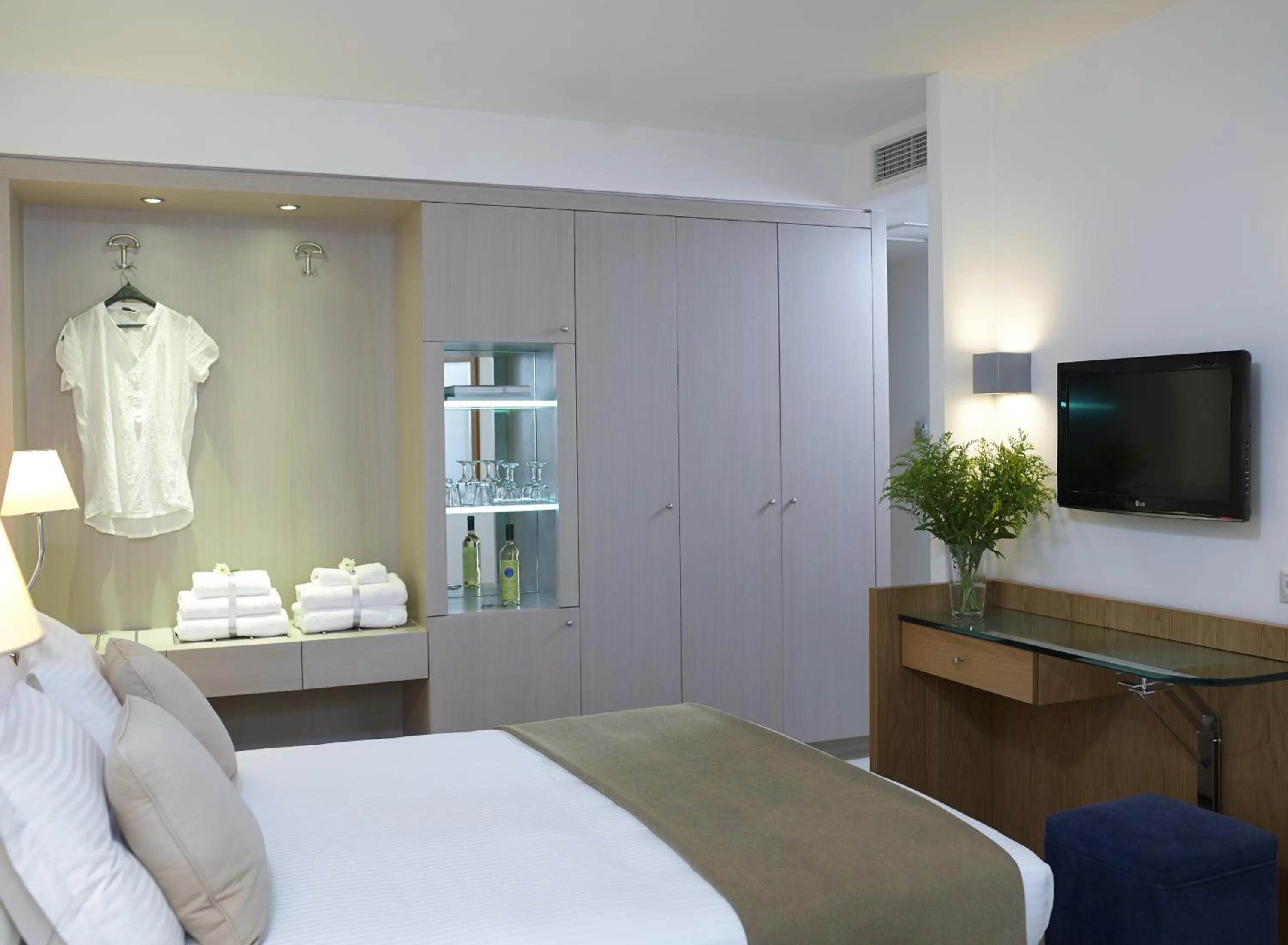 Decorative detail, Bed in Kriti Beach Hotel