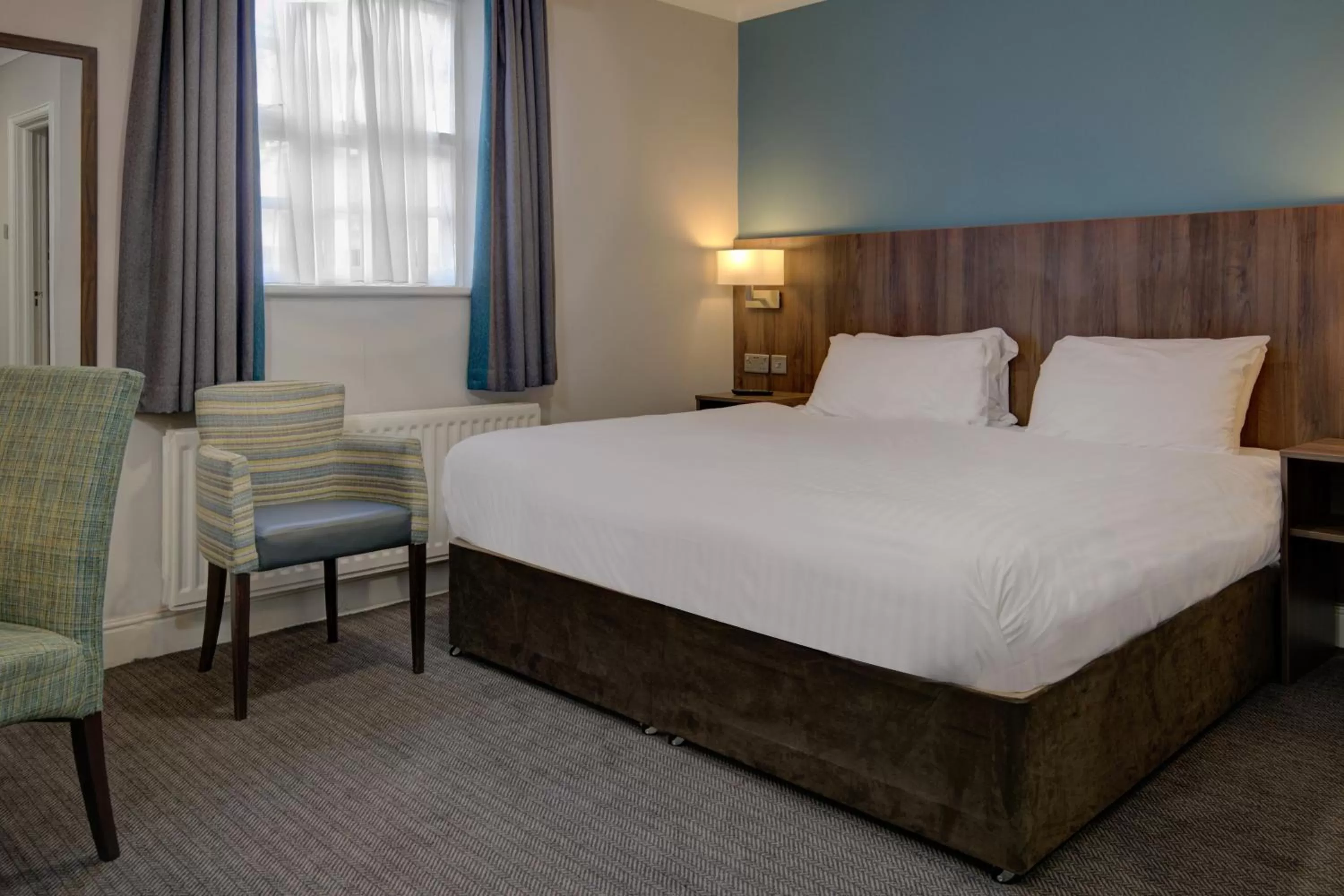 Bedroom, Bed in The Jephson Hotel; BW Signature Collection