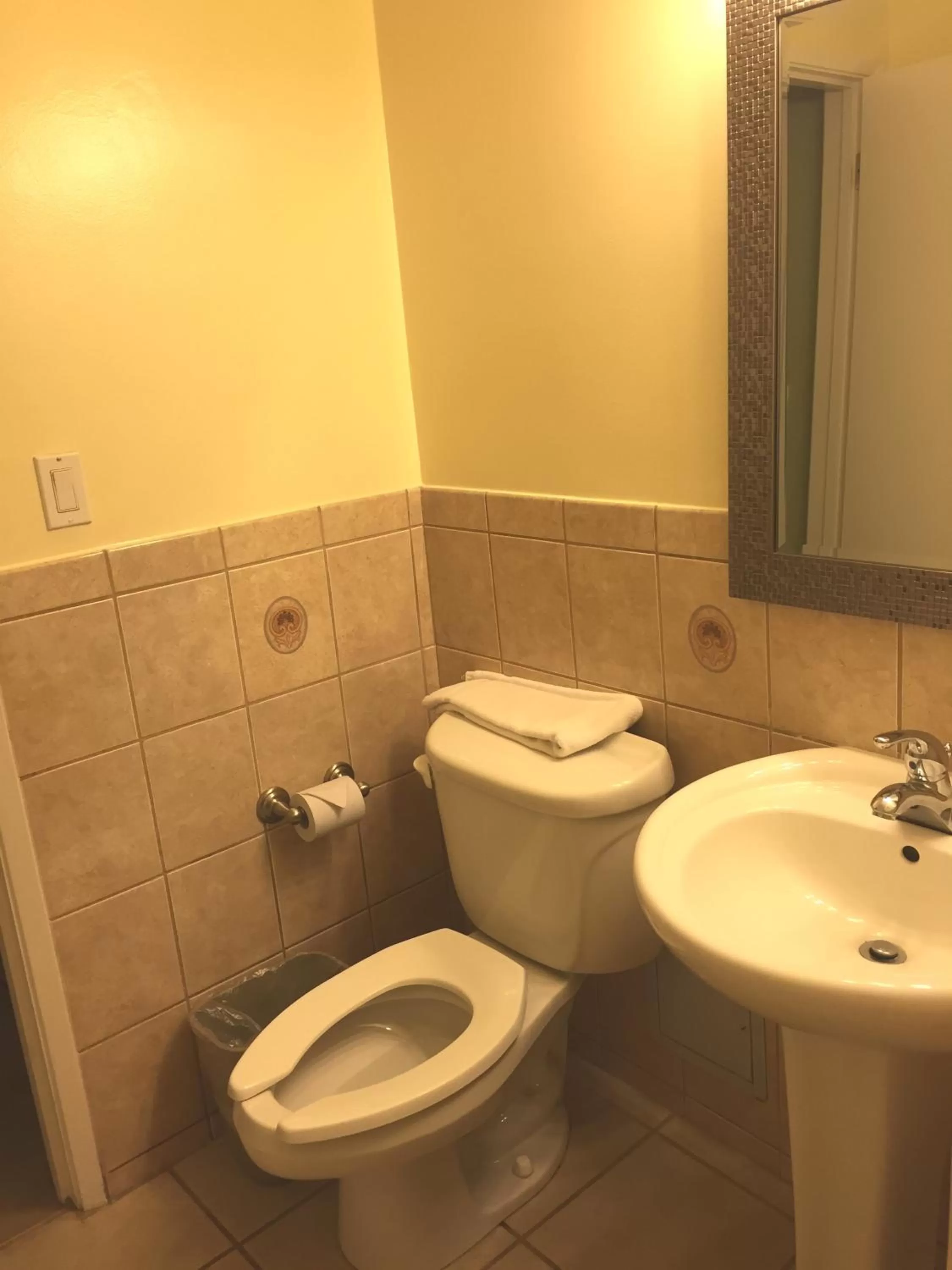 Bathroom in Surf Motel