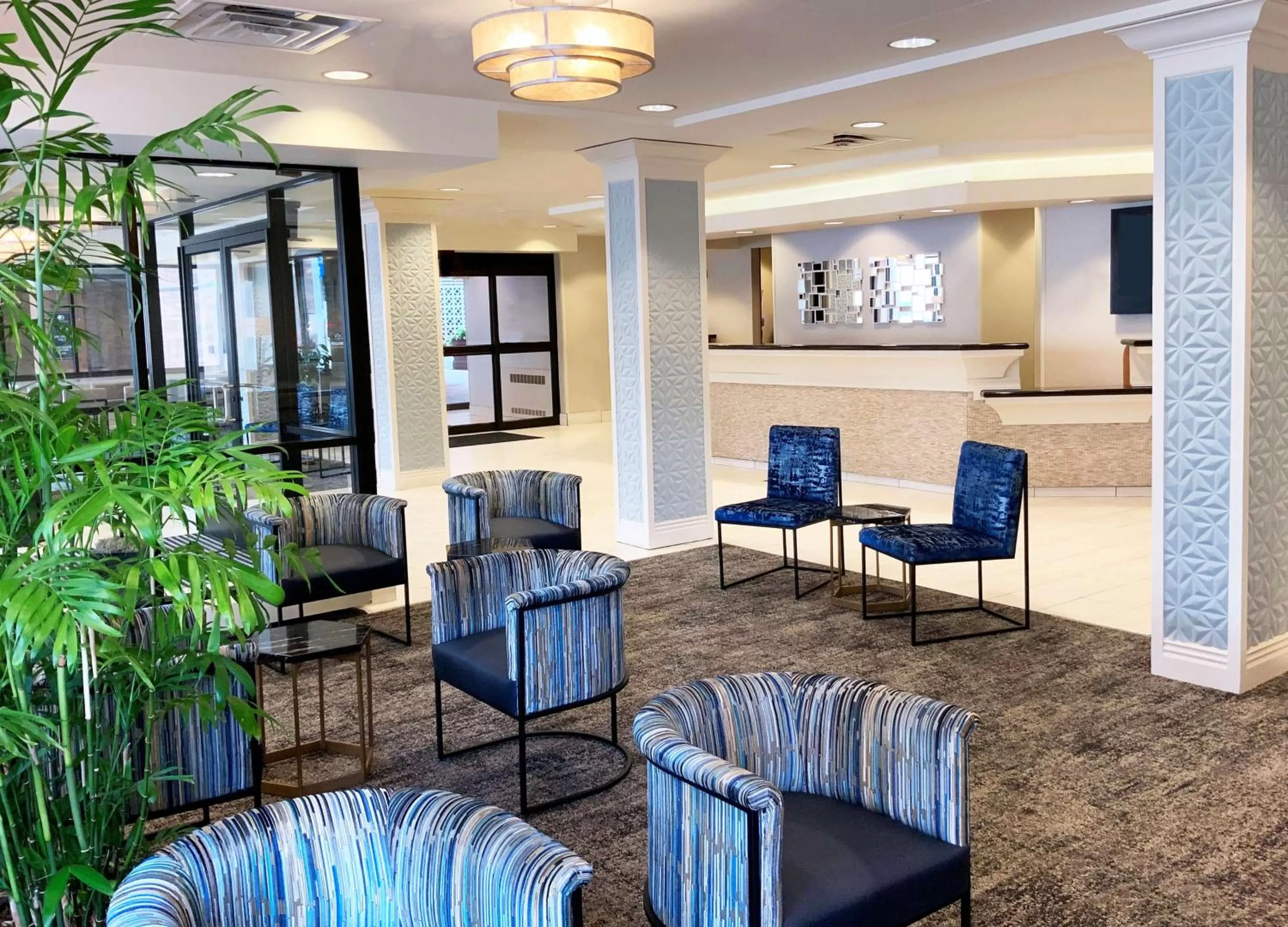 Lobby or reception in DoubleTree by Hilton Milwaukee Downtown