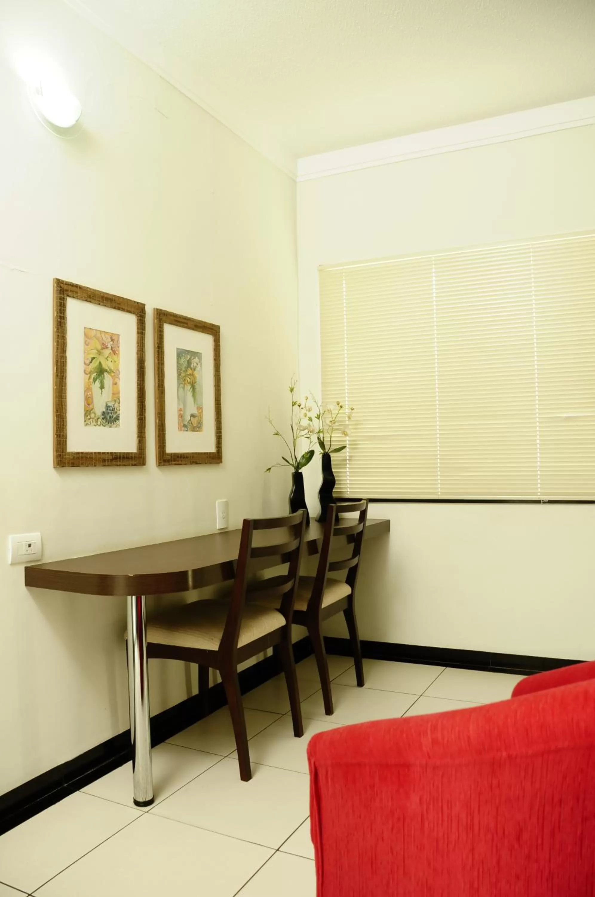 Dining Area in Garden Hotel