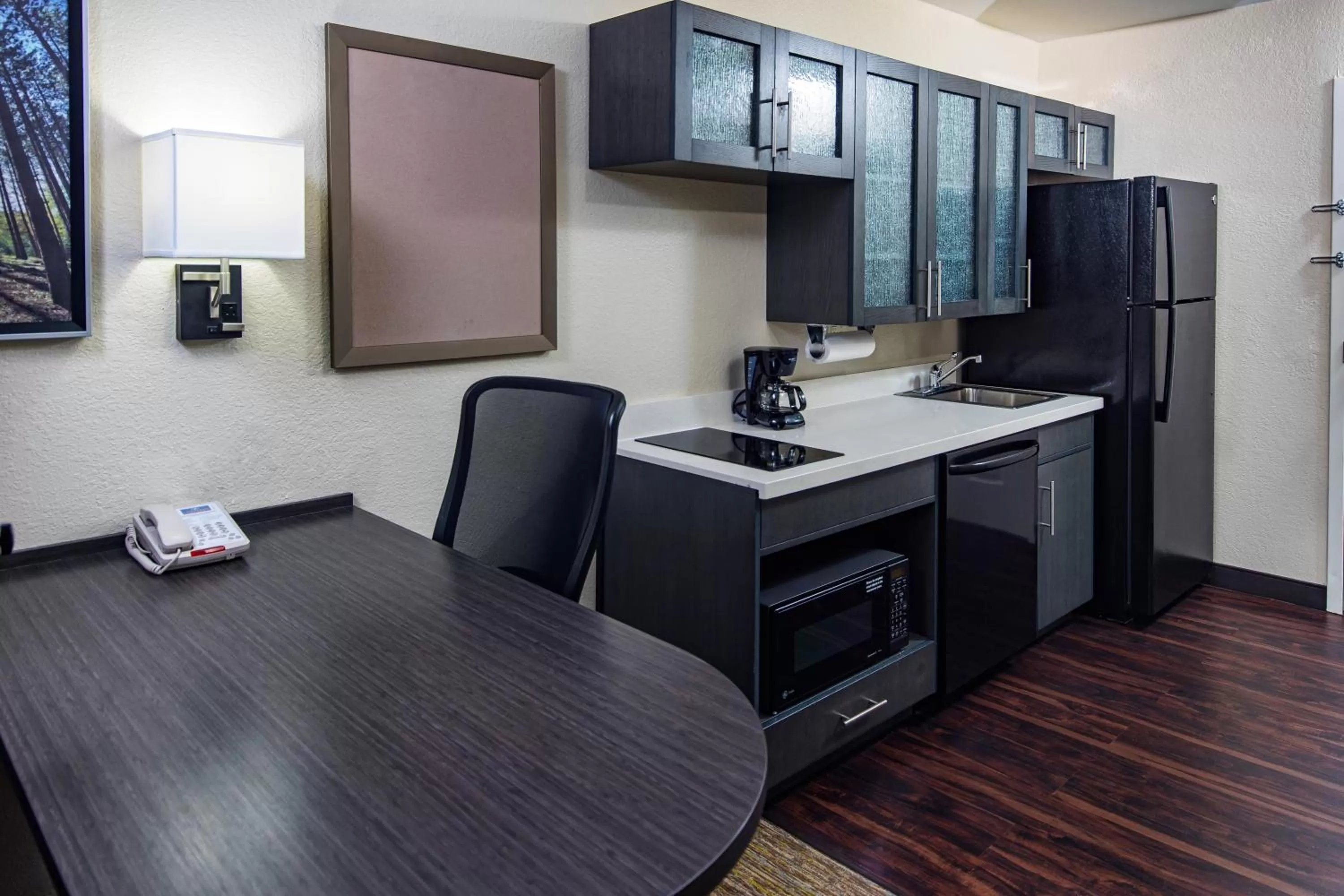 Kitchen or kitchenette in Candlewood Suites Appleton by IHG