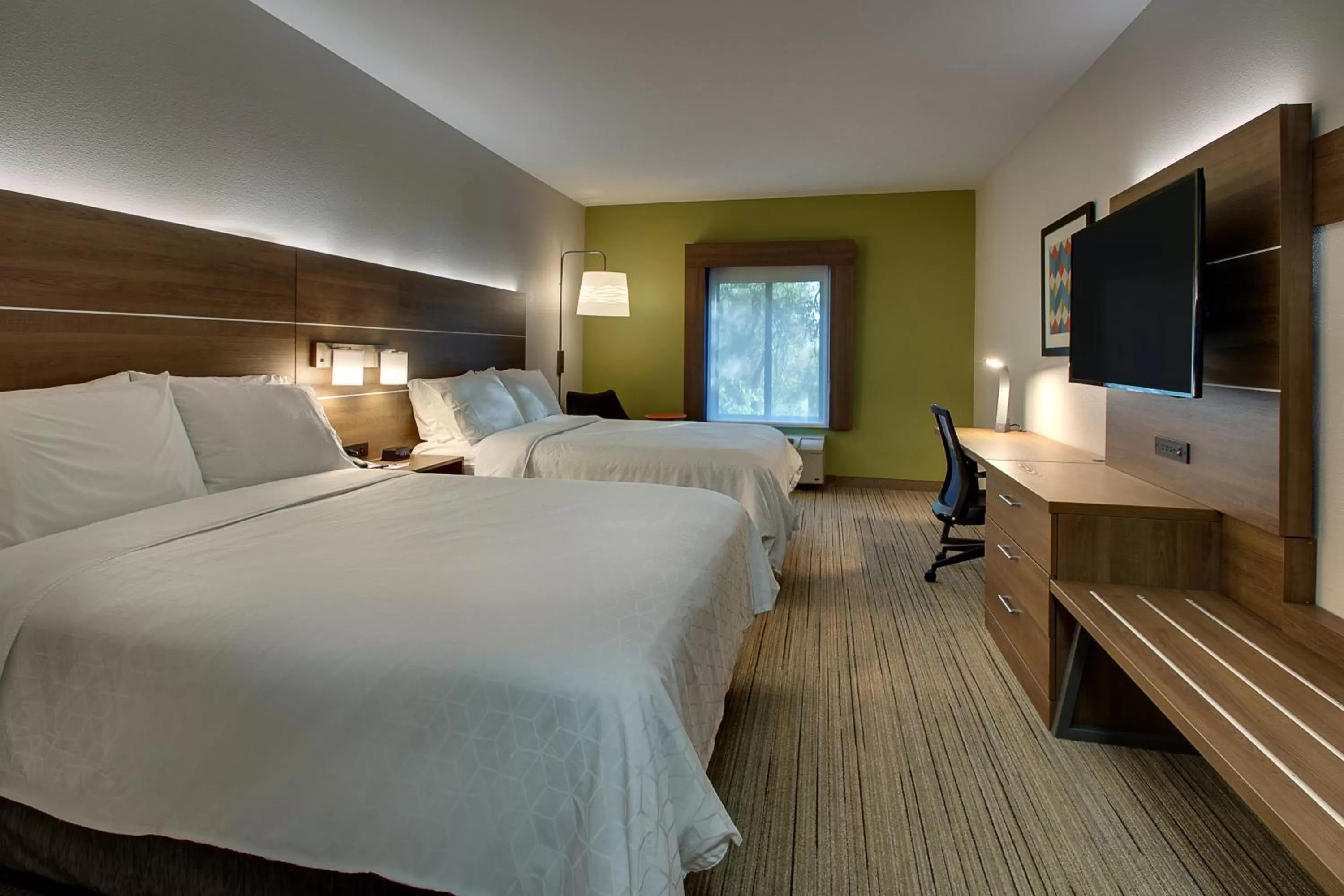 Photo of the whole room, Bed in Holiday Inn Express Hotel & Suites Austell Powder Springs by IHG