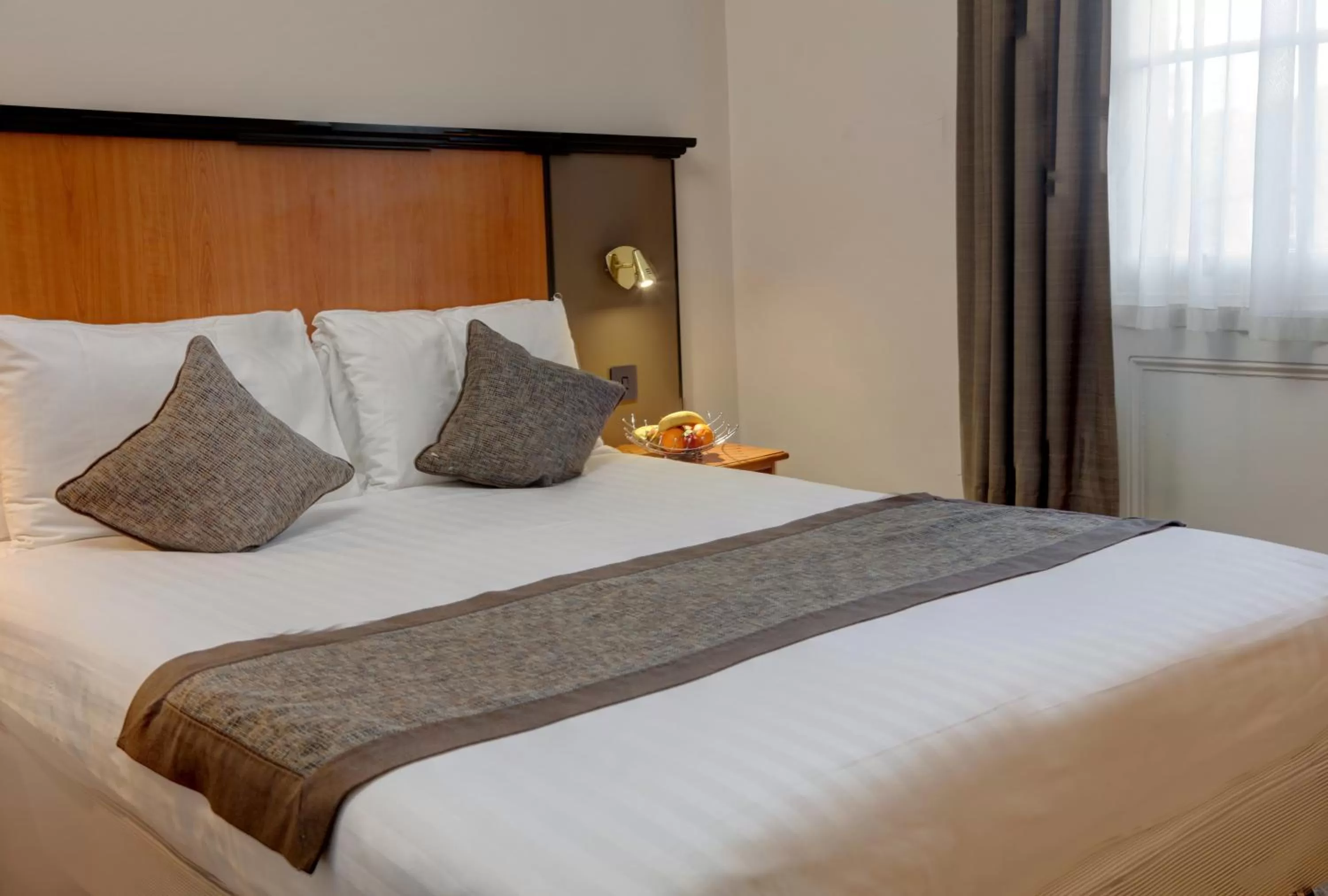 Bed in Best Western Corona Hotel