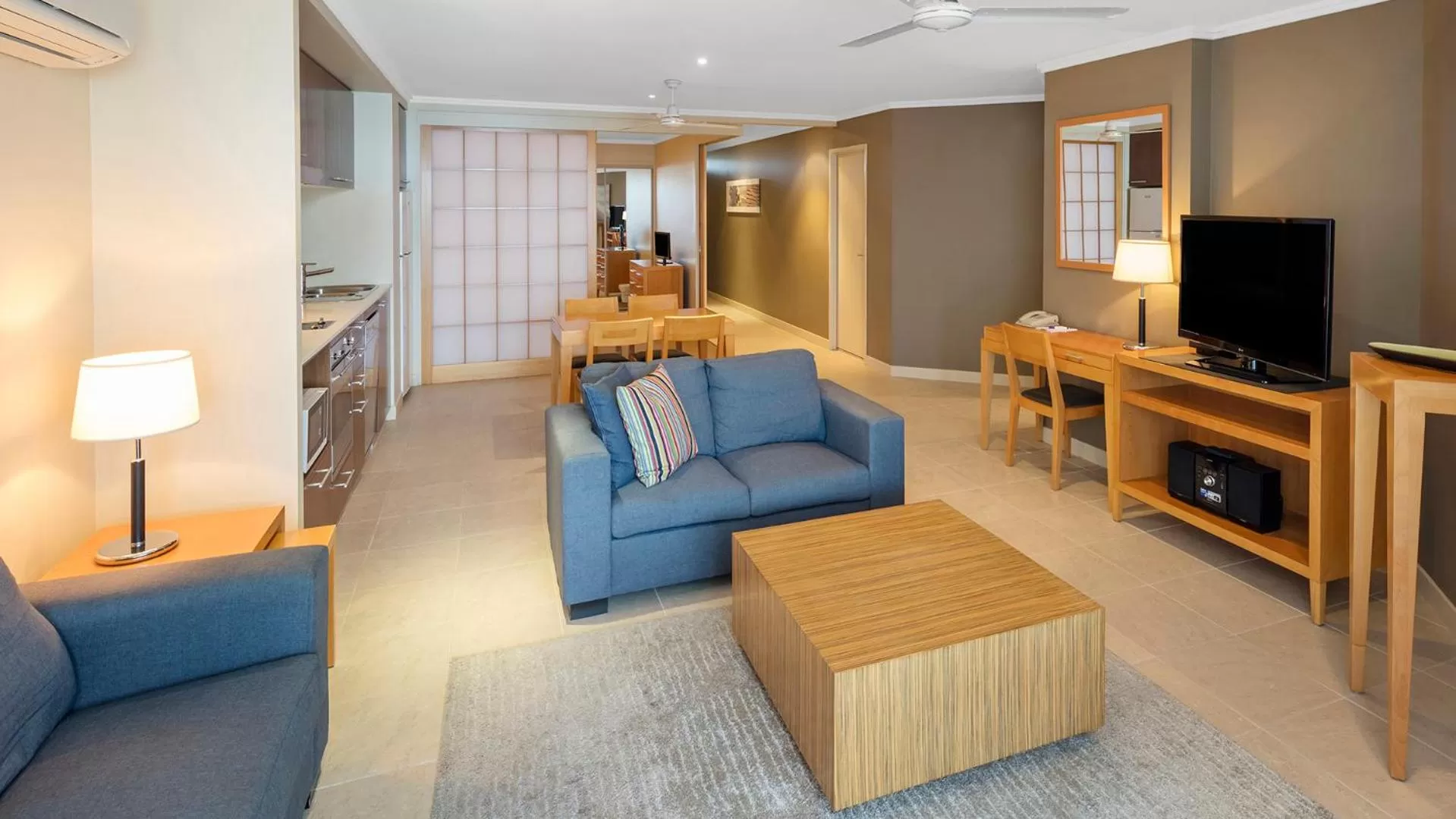 TV and multimedia in Oaks Hervey Bay Resort and Spa