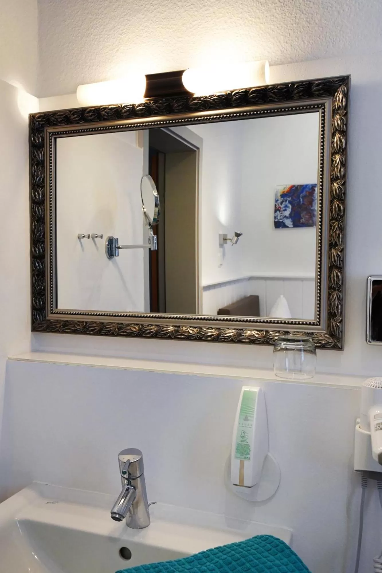 Photo of the whole room in Hotel im Kupferkessel