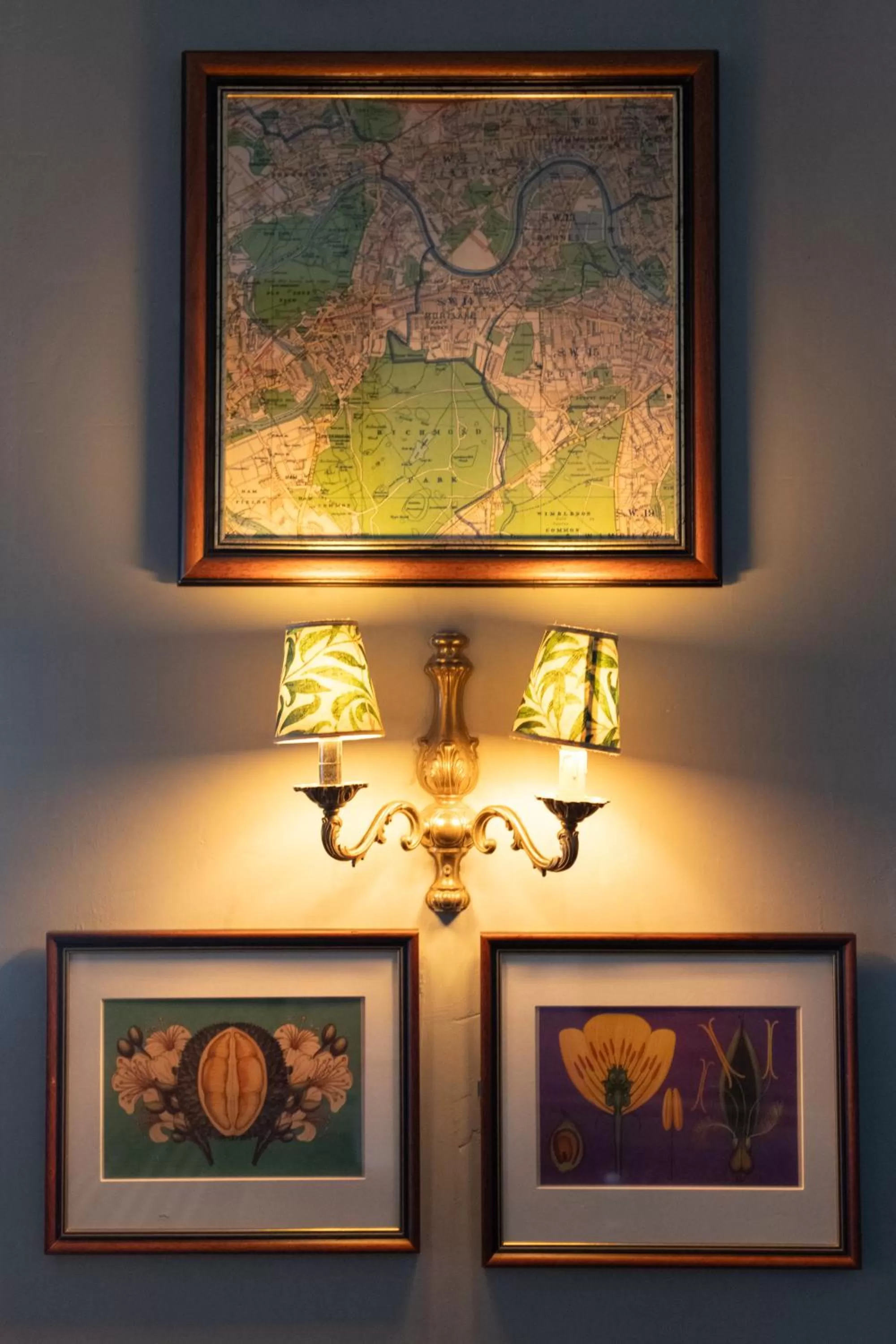 Lounge or bar in Kew Gardens Hotel