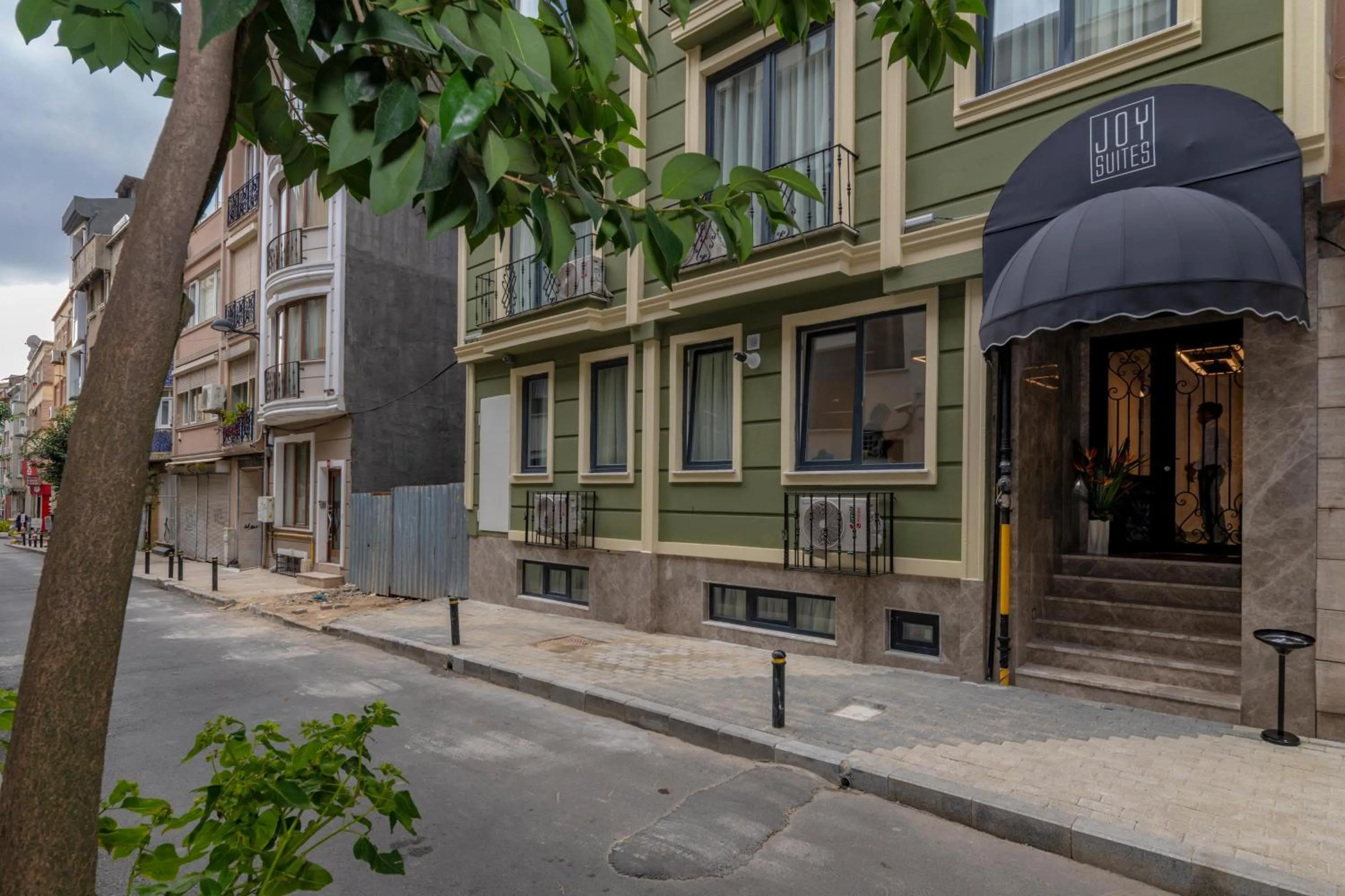 Property building in Joy Suites