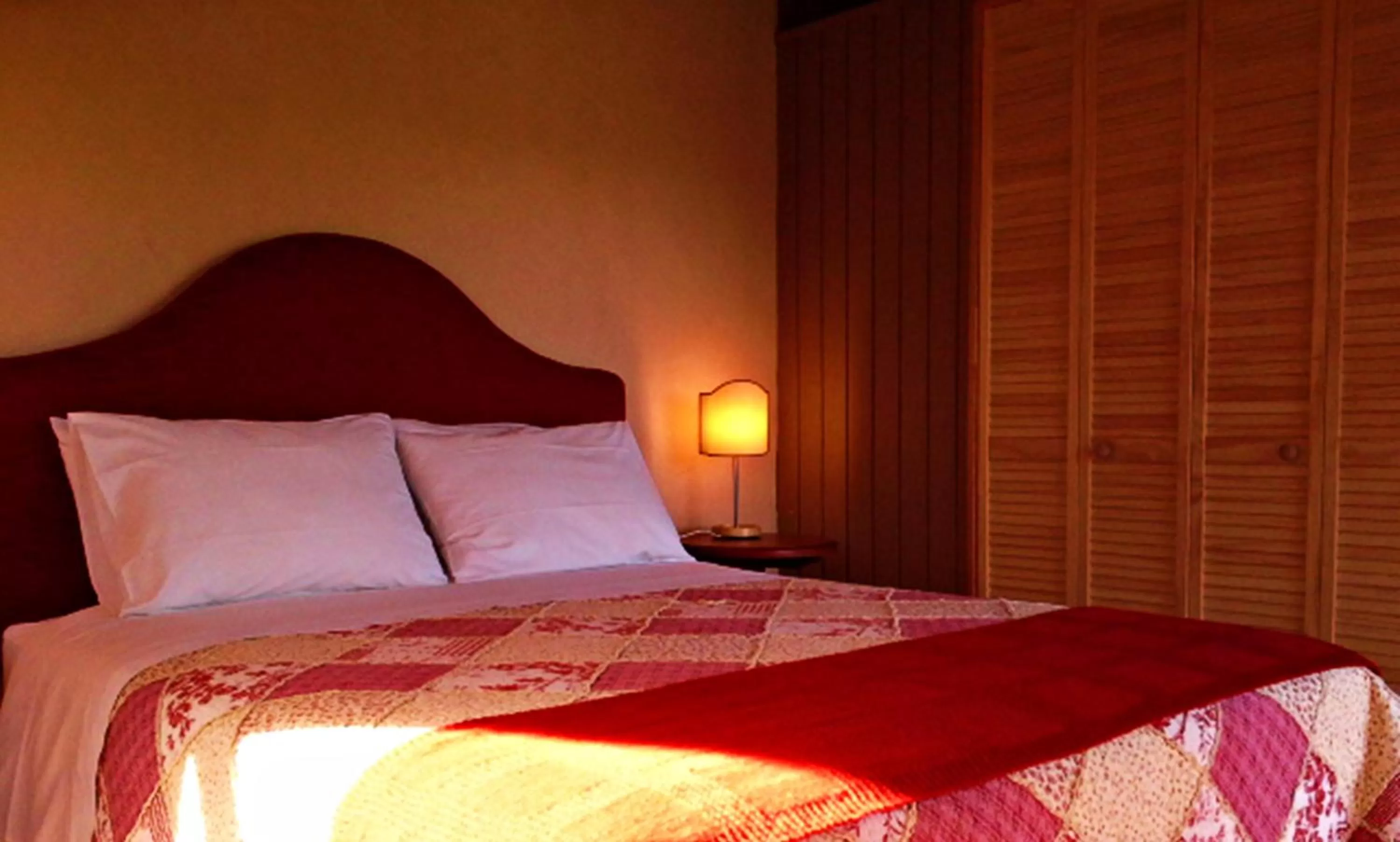 Bed, Room Photo in Hotel Salto del Carileufu