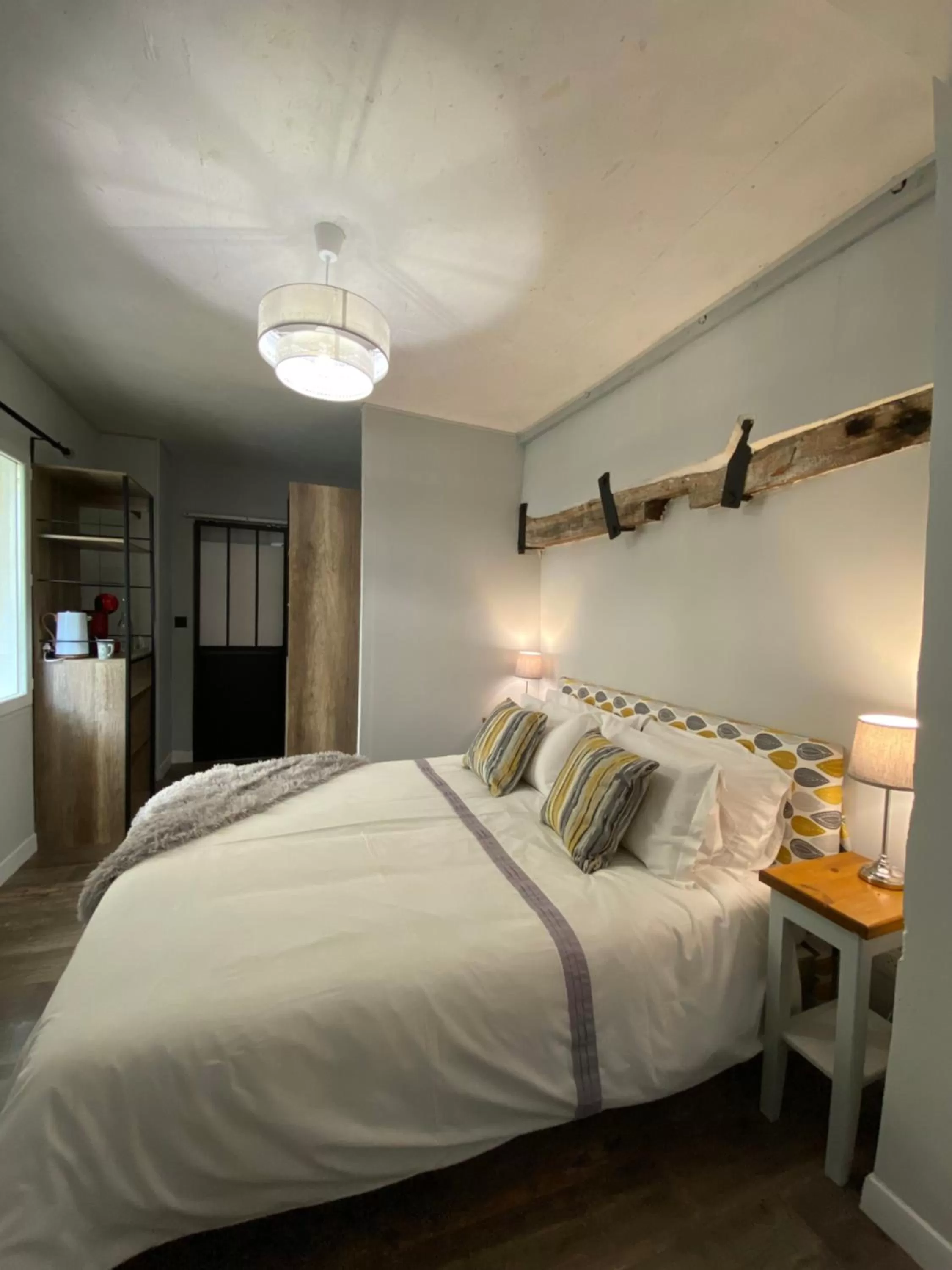 Bed in Serendipity Eymet B&B