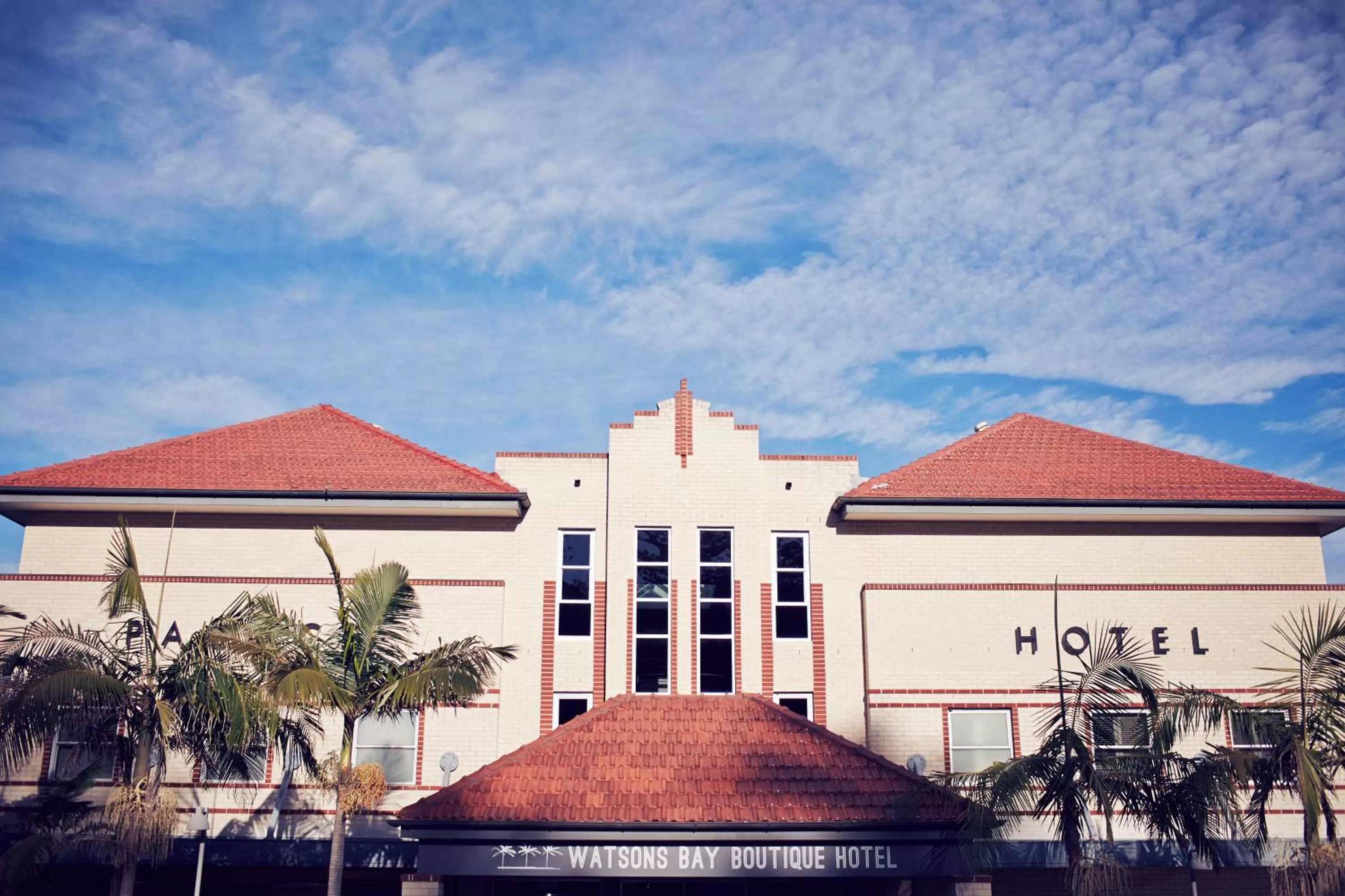 Facade/entrance in Watsons Bay Boutique Hotel
