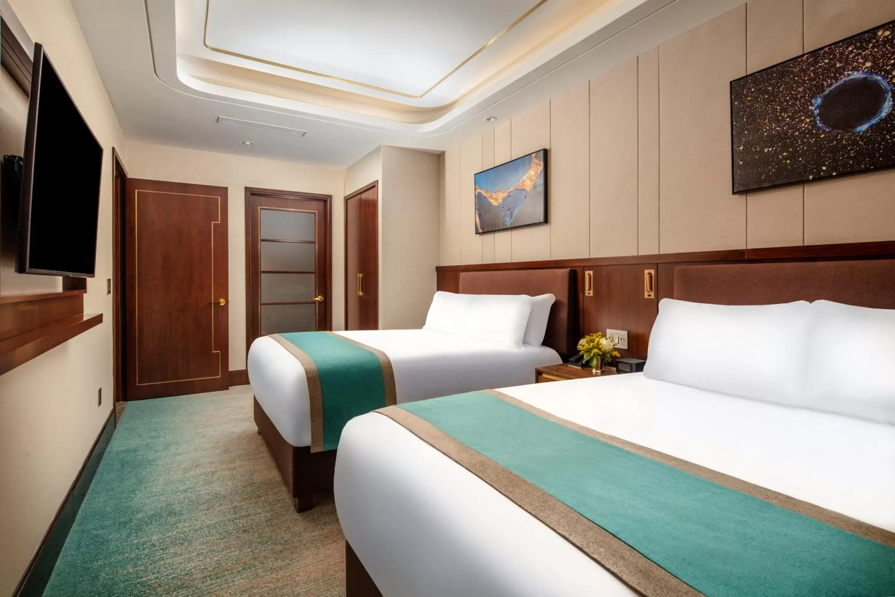 Deluxe 2 Queens One Bedroom Suite in Blossom Hotel Houston, Curio Collection by Hilton Deluxe 2 Queens One Bedroom Suite in Blossom Hotel Houston, Curio Collection by Hilton