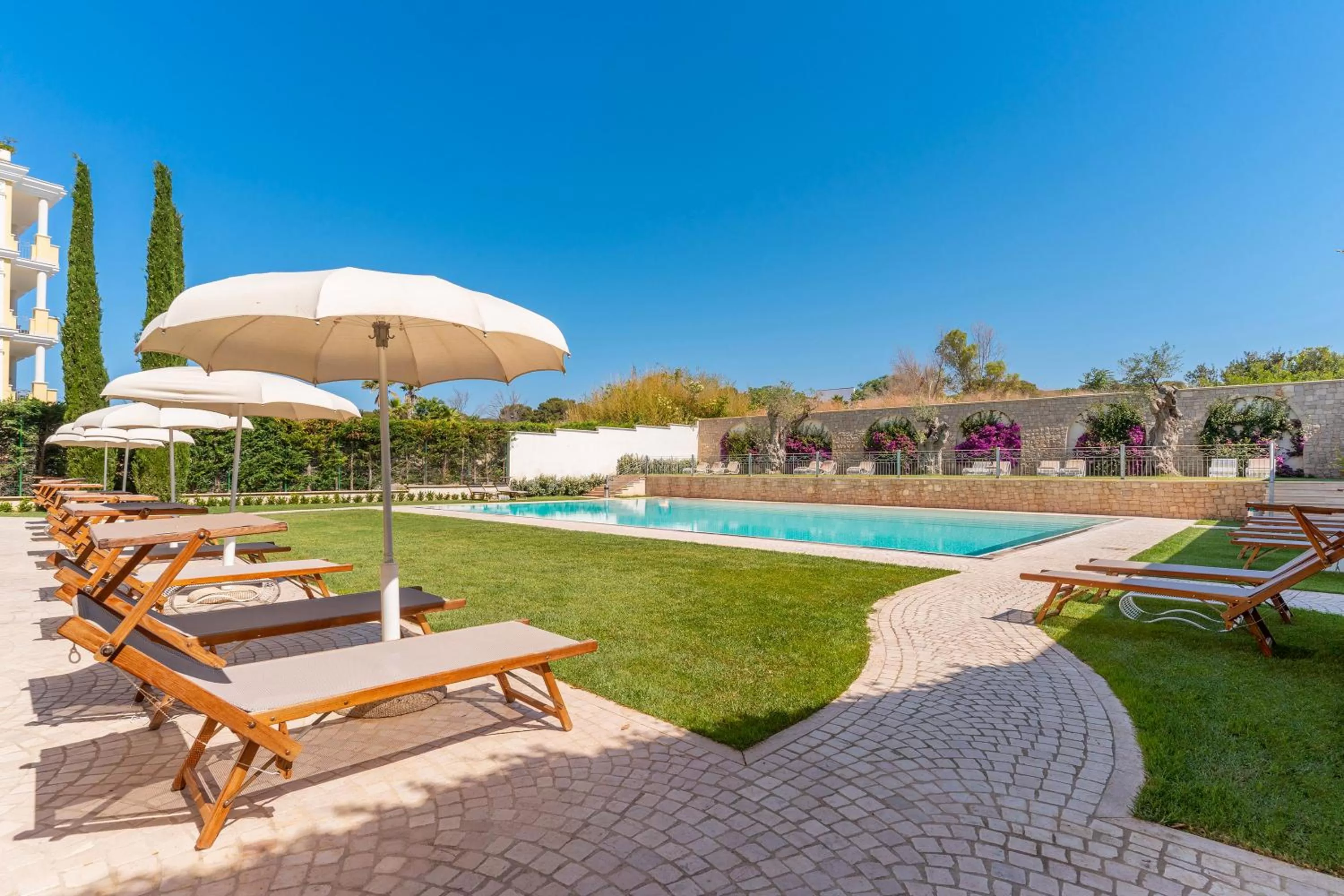 Swimming pool in Victoria Palace Hotel & Zen Wellness