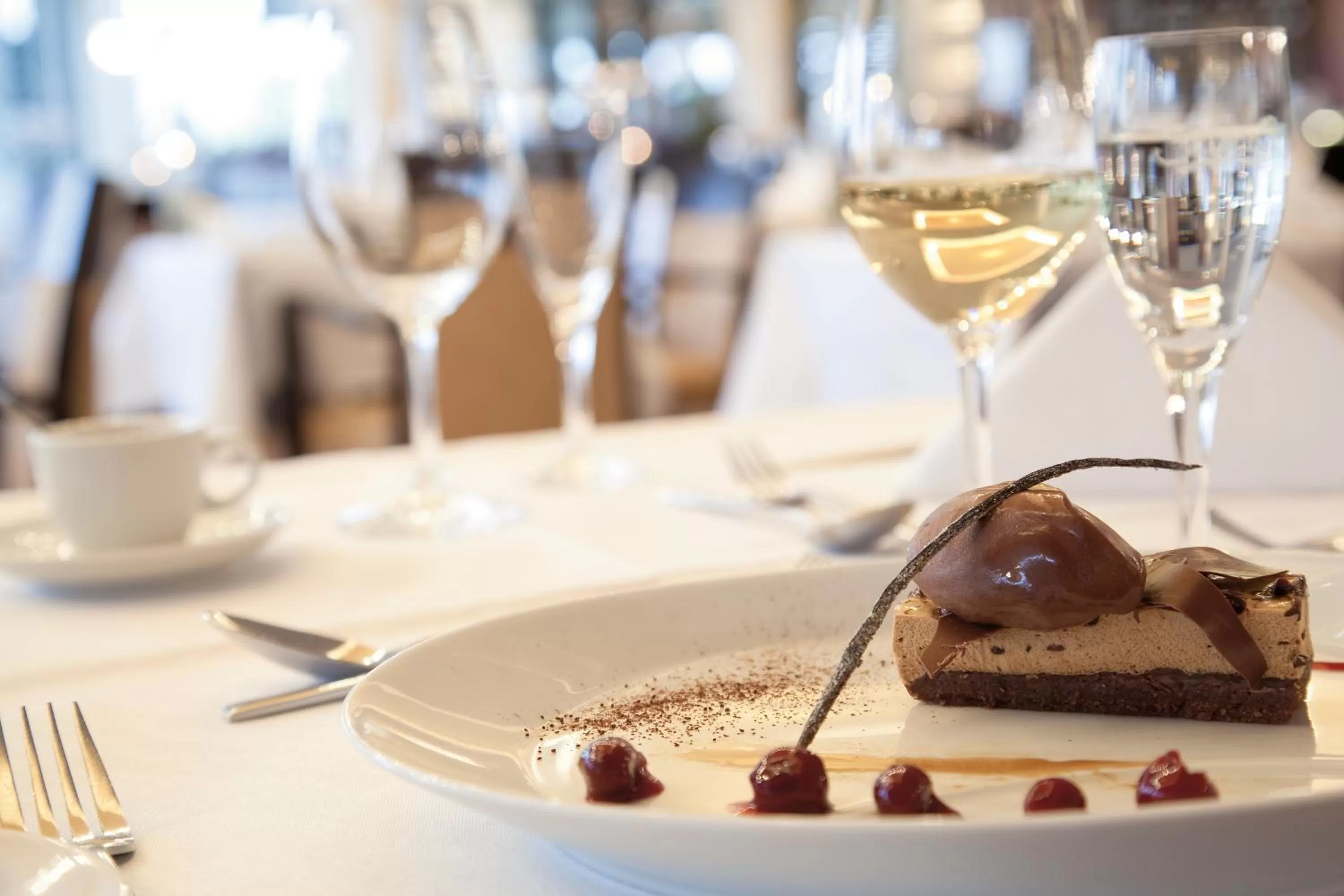 Restaurant/places to eat in ambassador hotel & spa