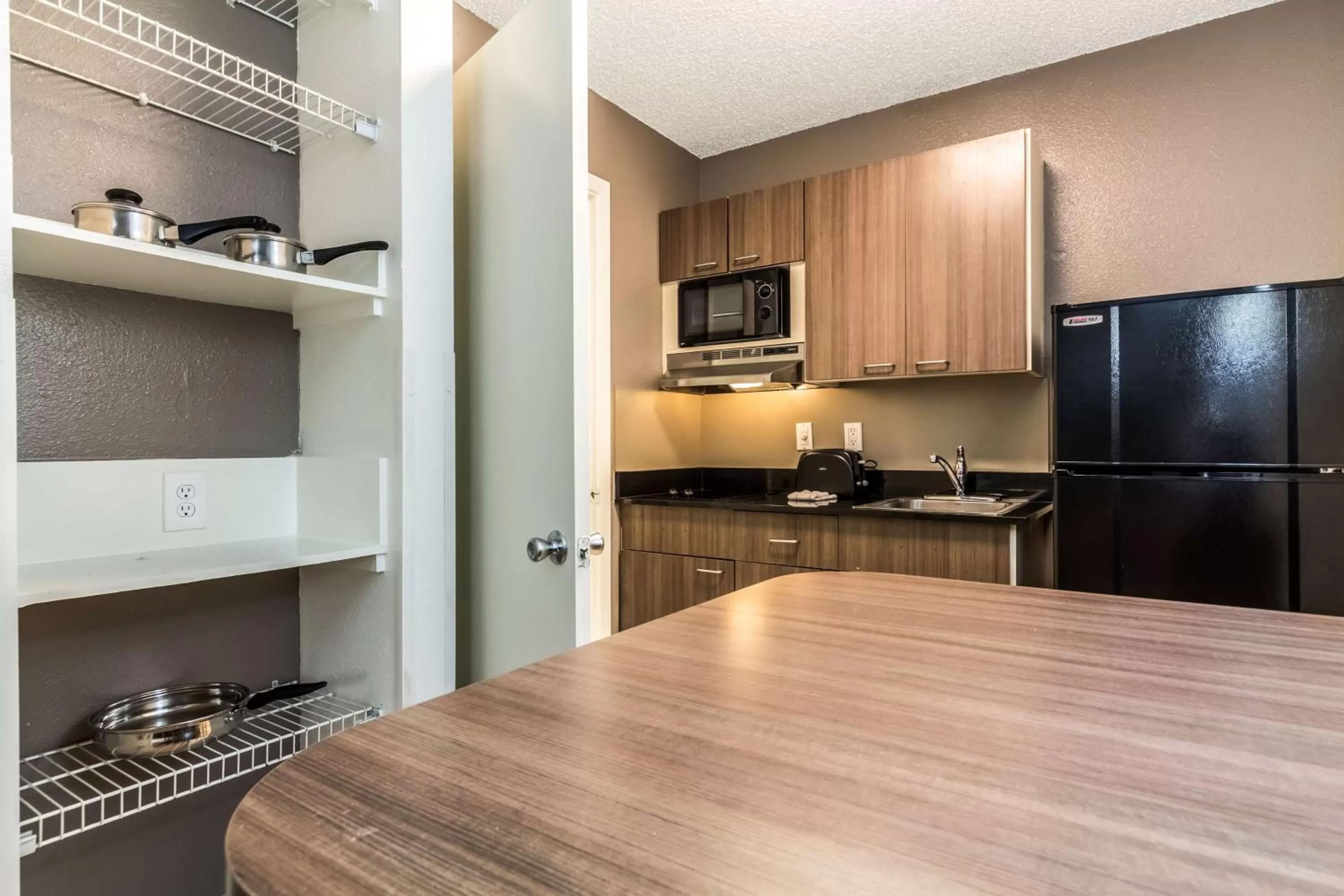 Kitchen or kitchenette in Studio 6-Dallas, TX - Northwest