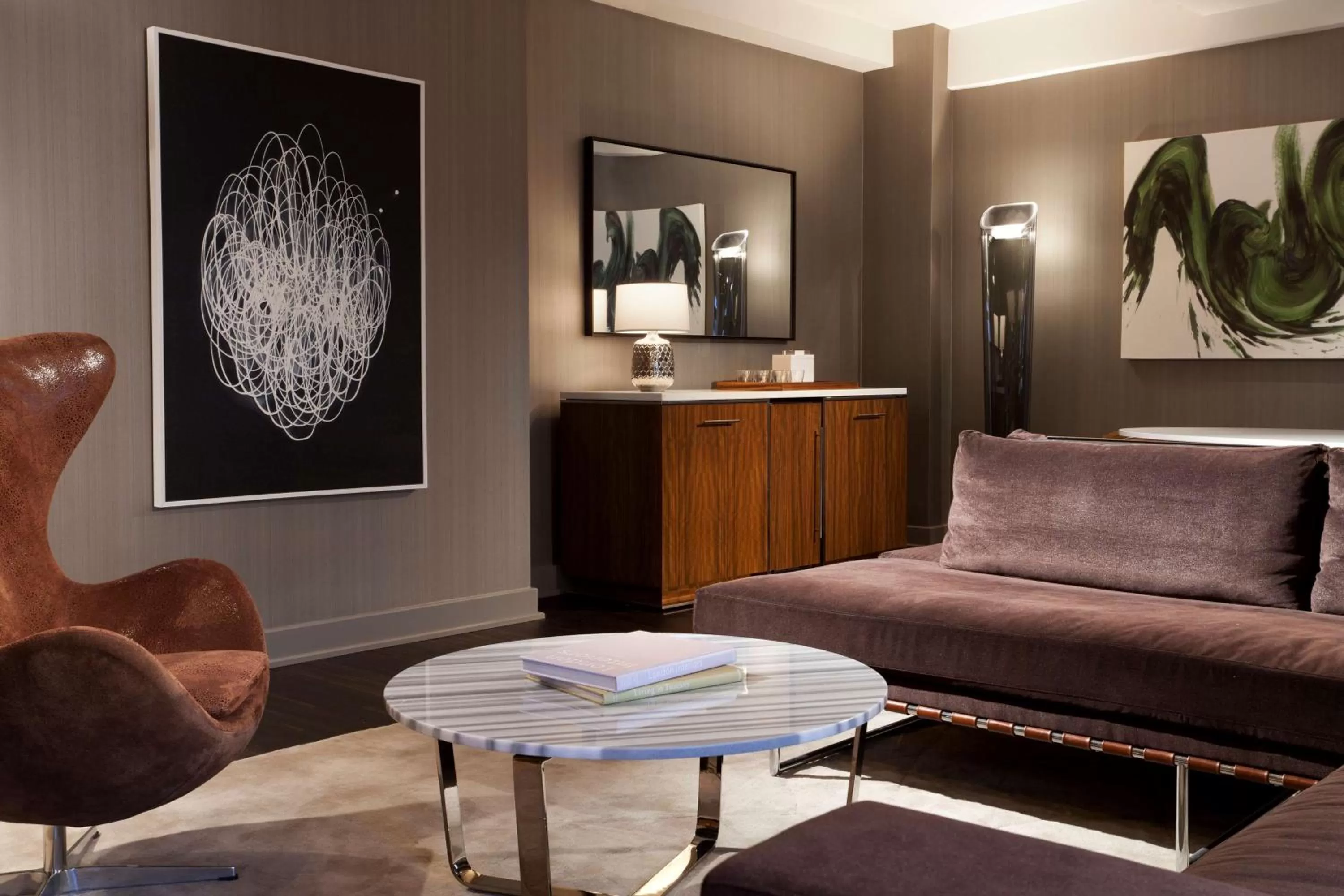 Photo of the whole room in Hyatt Grand Central New York