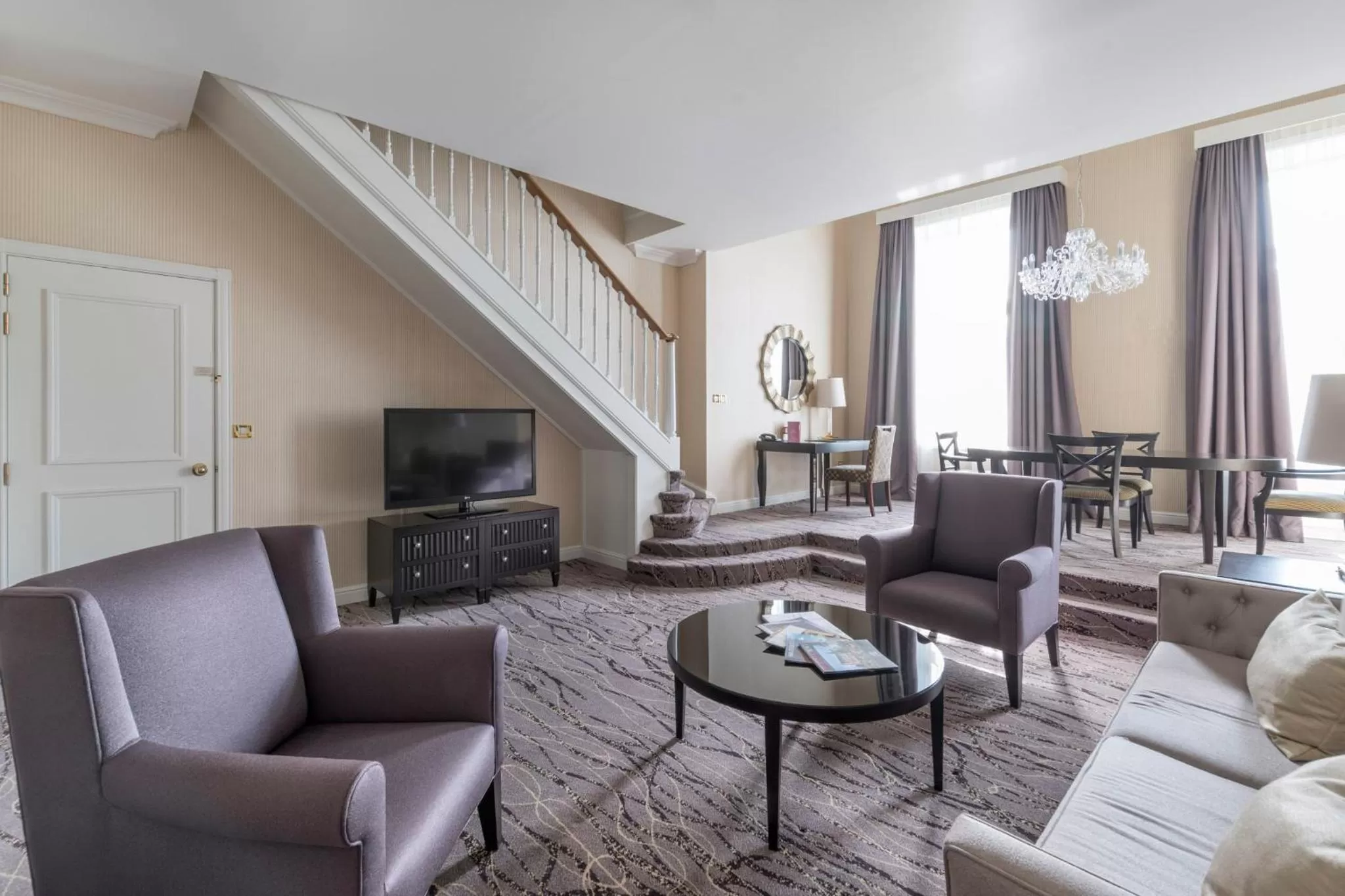 Living room in Steigenberger Icon Wiltcher's