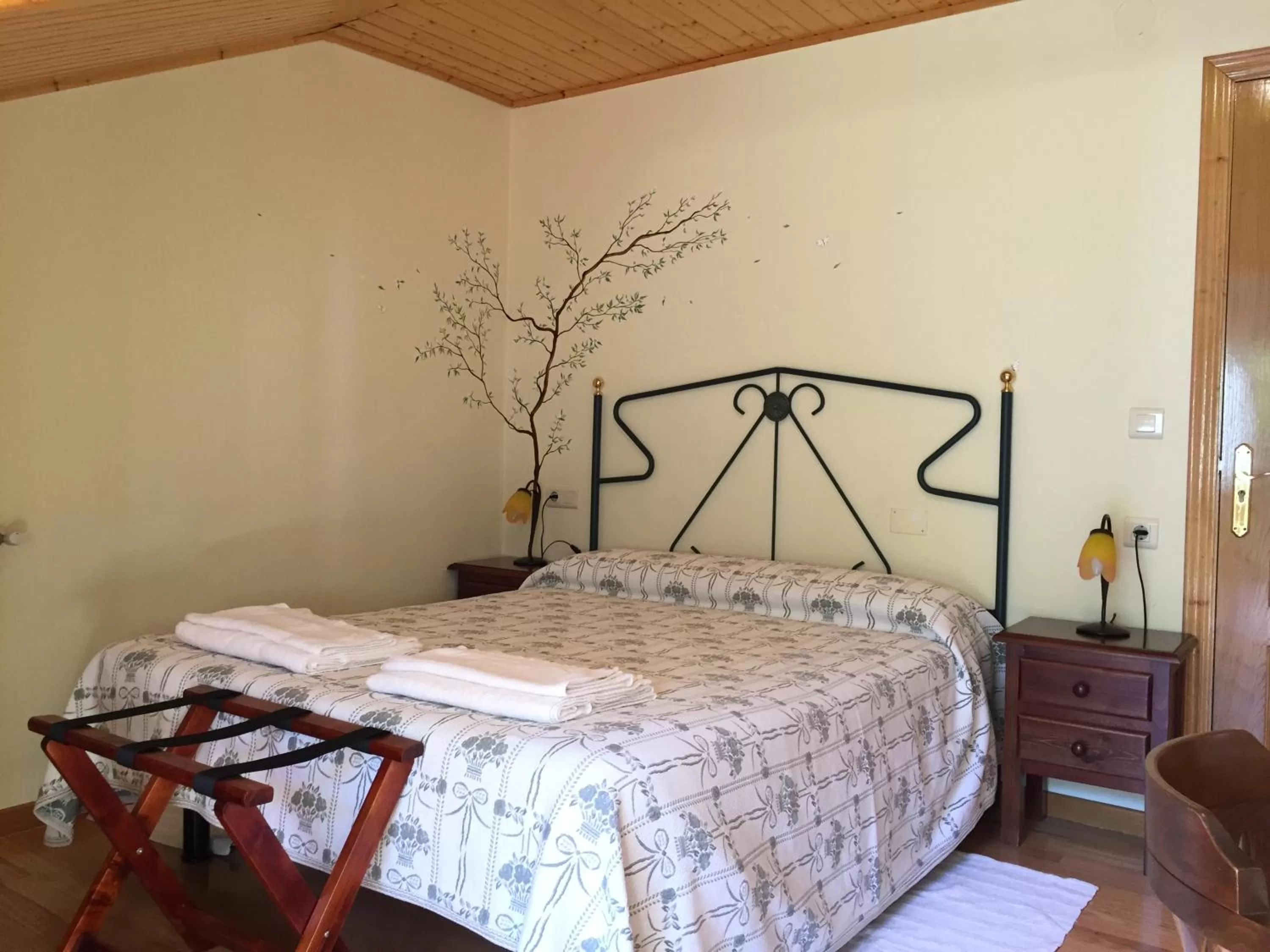 Decorative detail, Bed in Hotel Rural Casa Ana