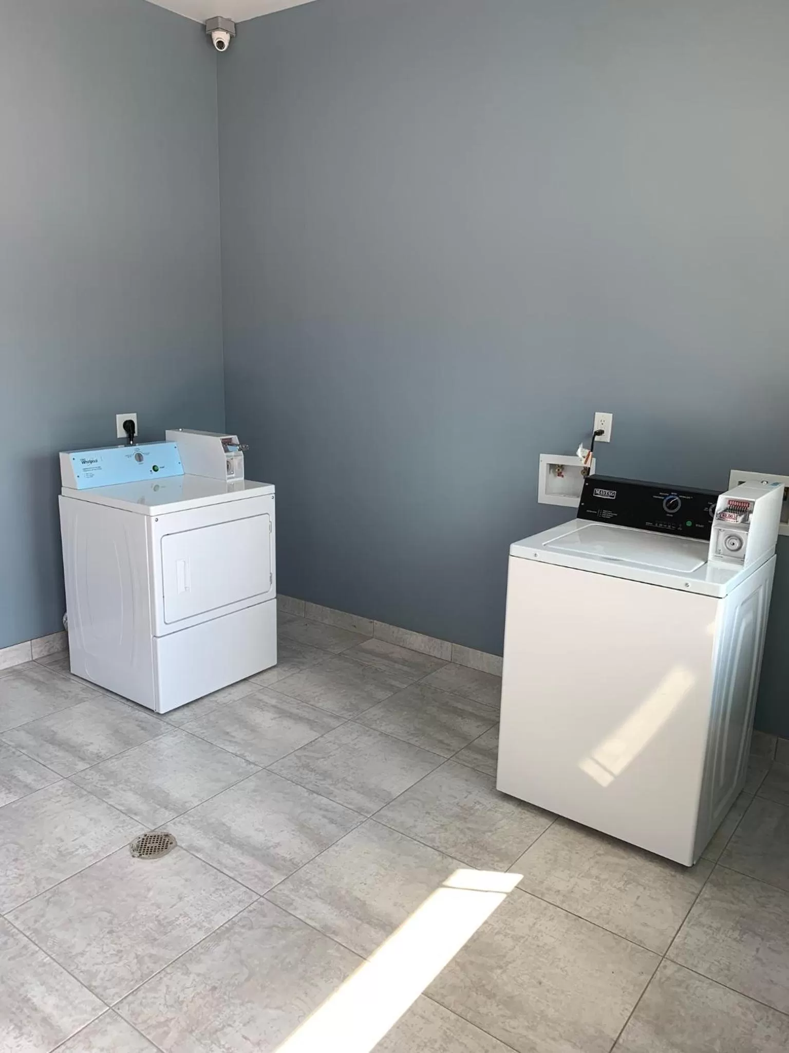 Bathroom in Scottish Inns and Suites Scarsdale