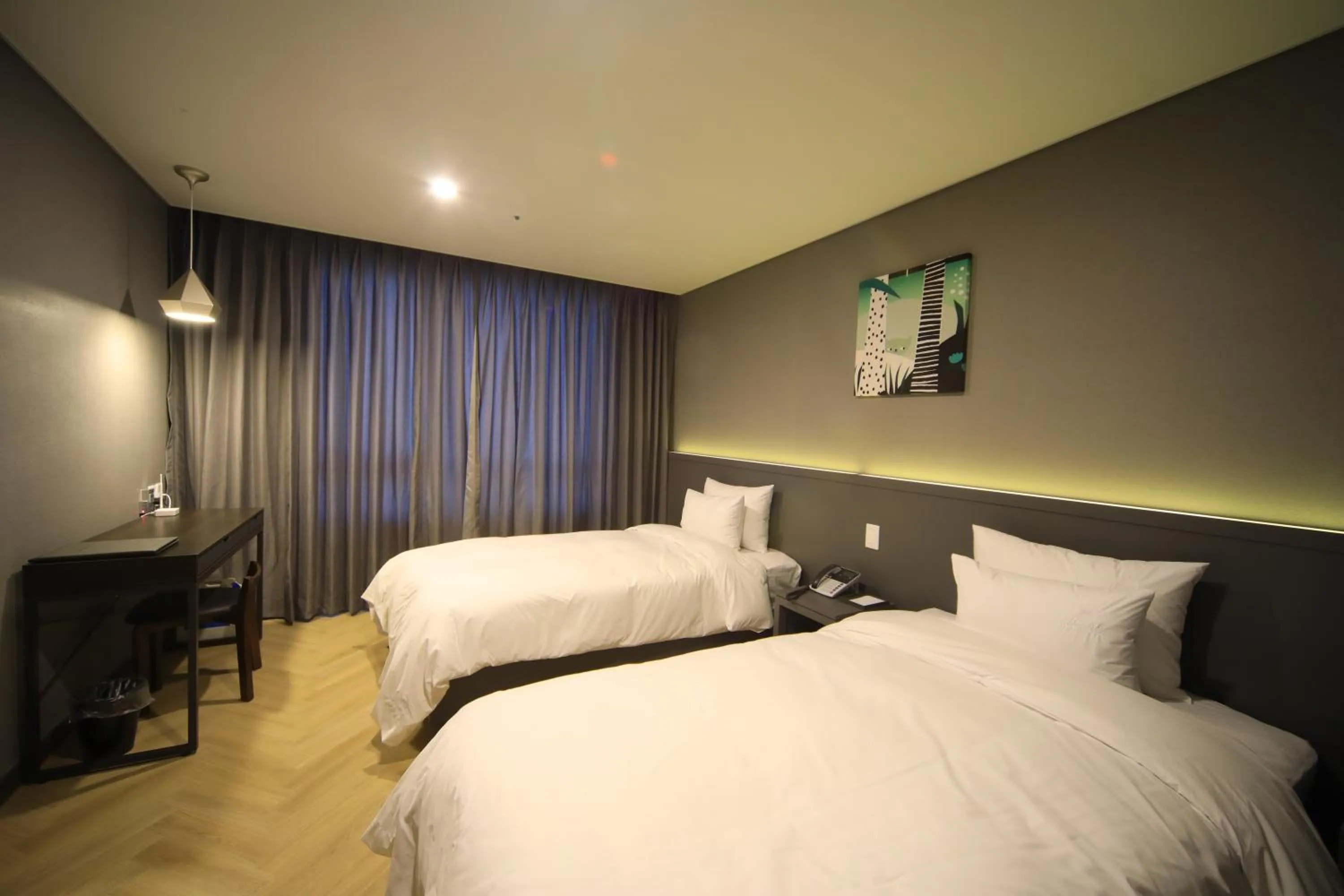 Bedroom, Bed in Hotel Daoom