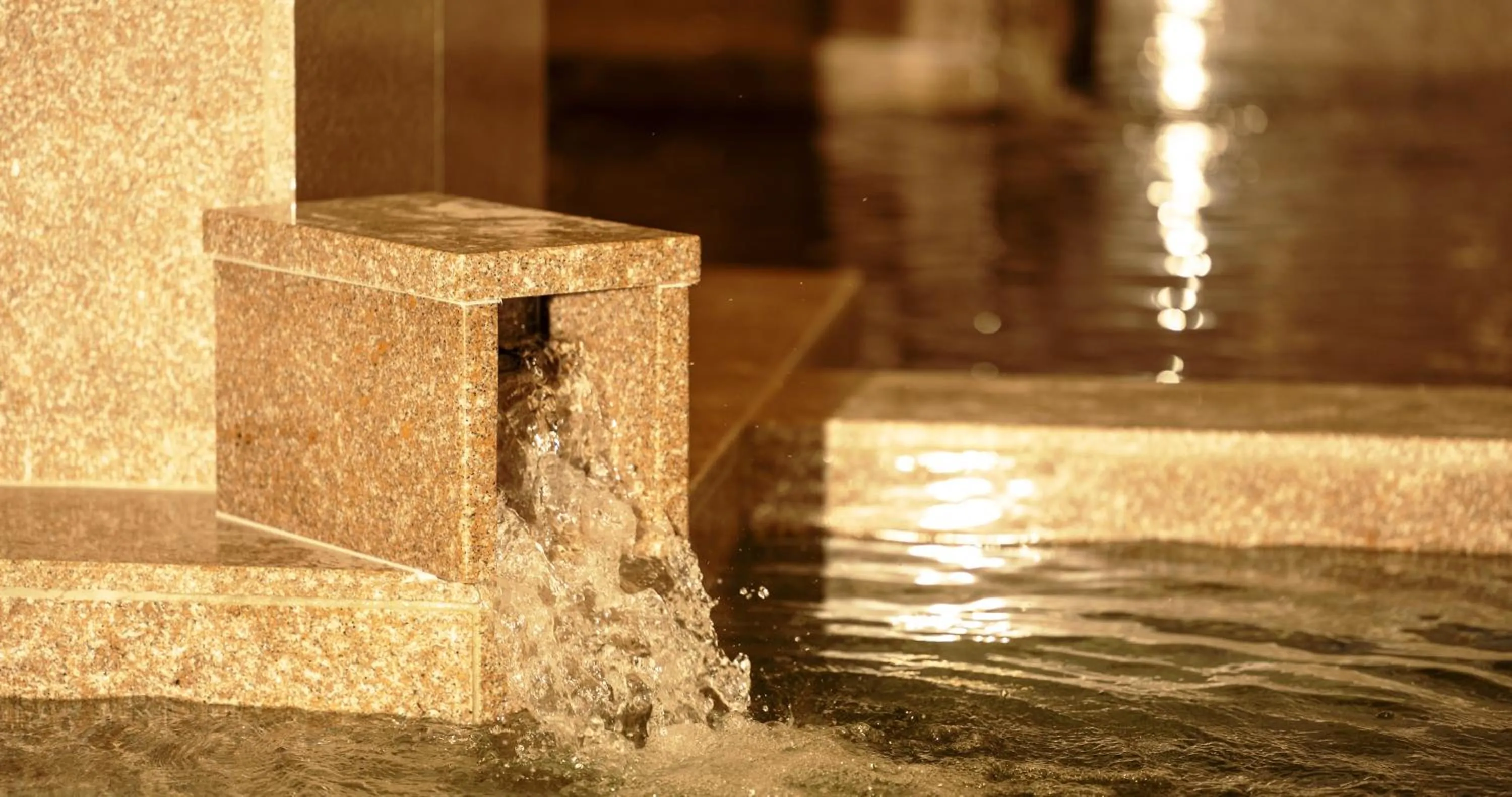 Spa and wellness centre/facilities in HOTEL SANSUI NAHA Ryukyu Onsen Naminoue-No-Yu